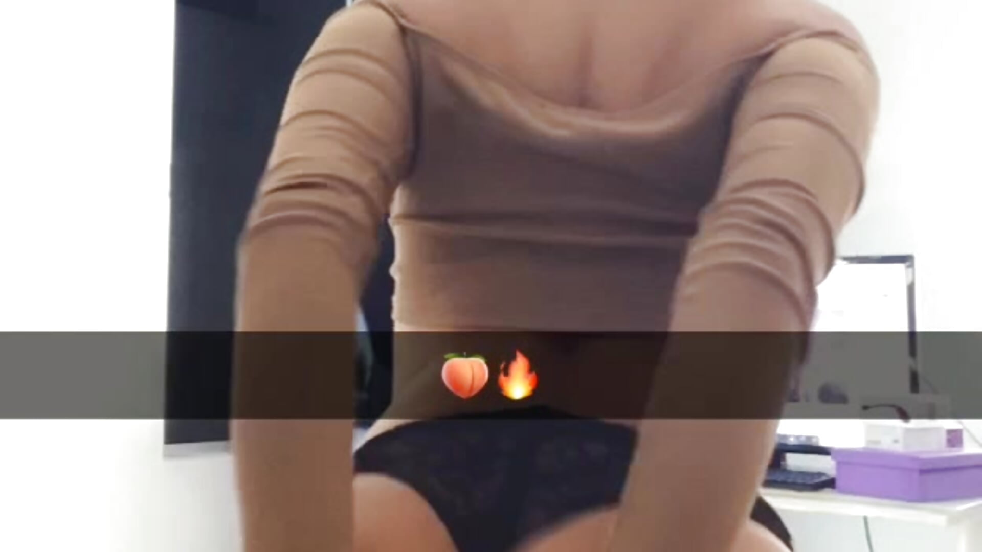 TWERK - video by AnaCarrera cam model