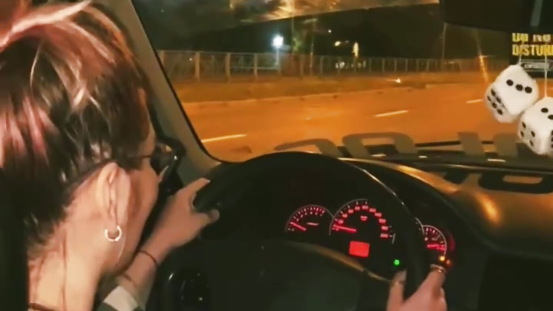 Let's ride around the night city ✨ - video by Sphere_reflection cam model