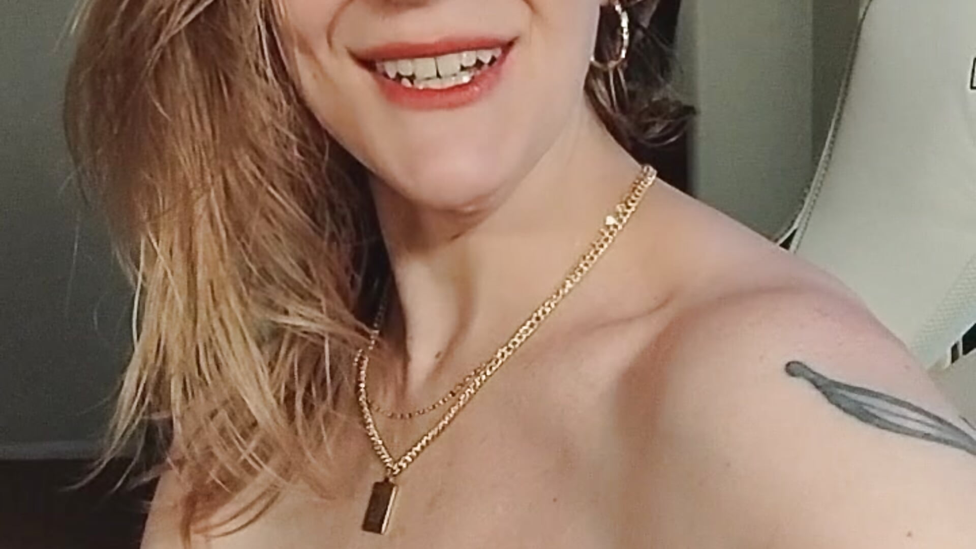 ❤️🤟🏼 hi all! - Vídeo de britteebee, modelo de vídeos