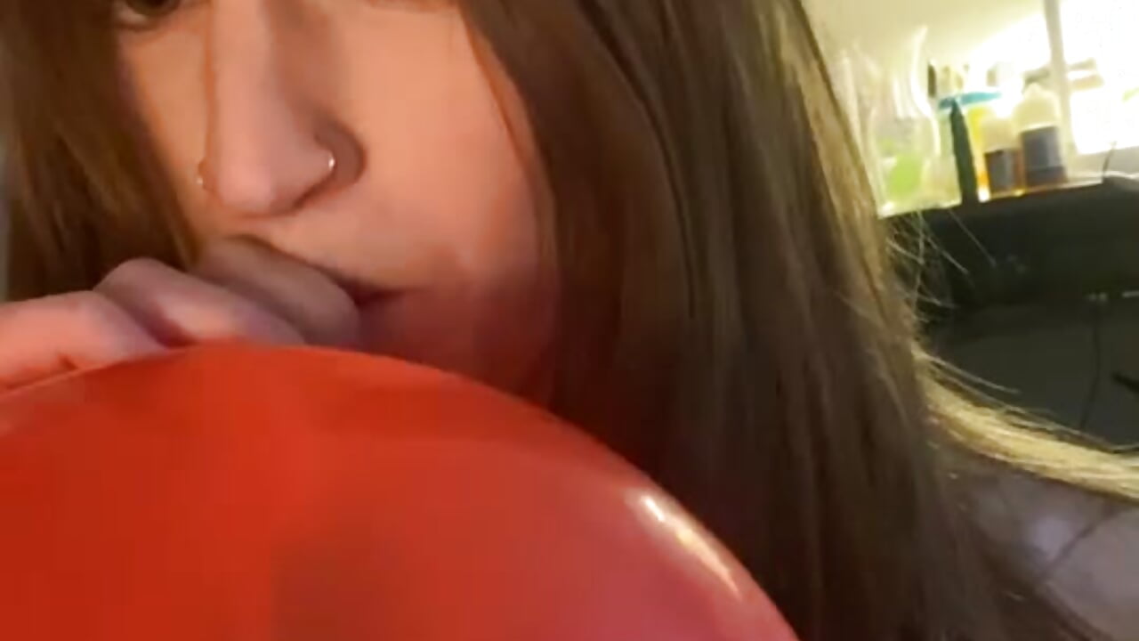 the fonz made me do it! - video by lavender_spits cam model