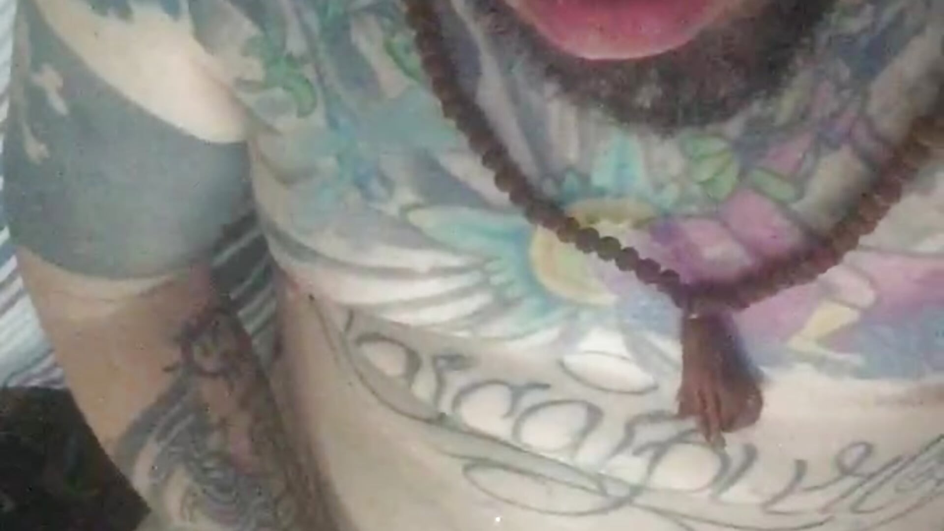 BIG CUMSHOT ON MY BED - video by rayxerox cam model