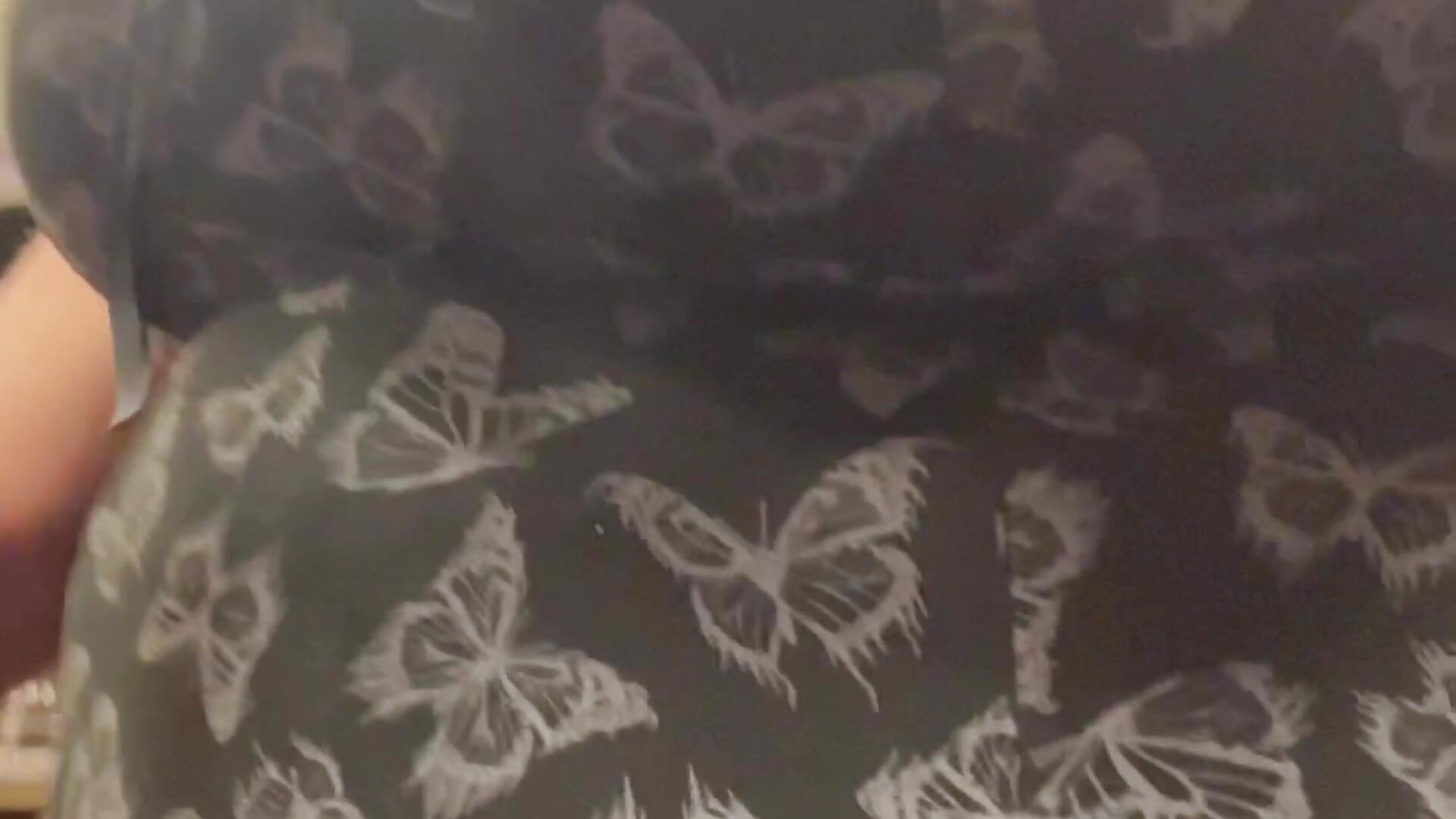 Cumming at the book store - video by Cutegothcrybabyx cam model