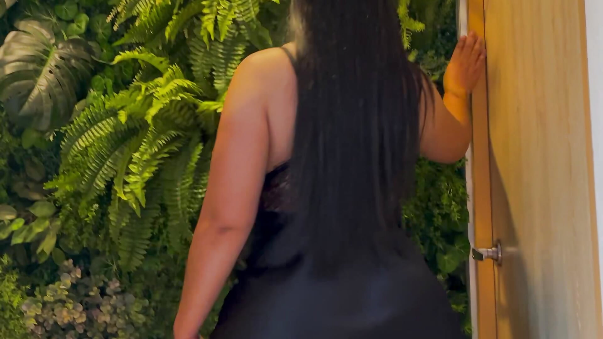 My ass bouncing and waiting for you!