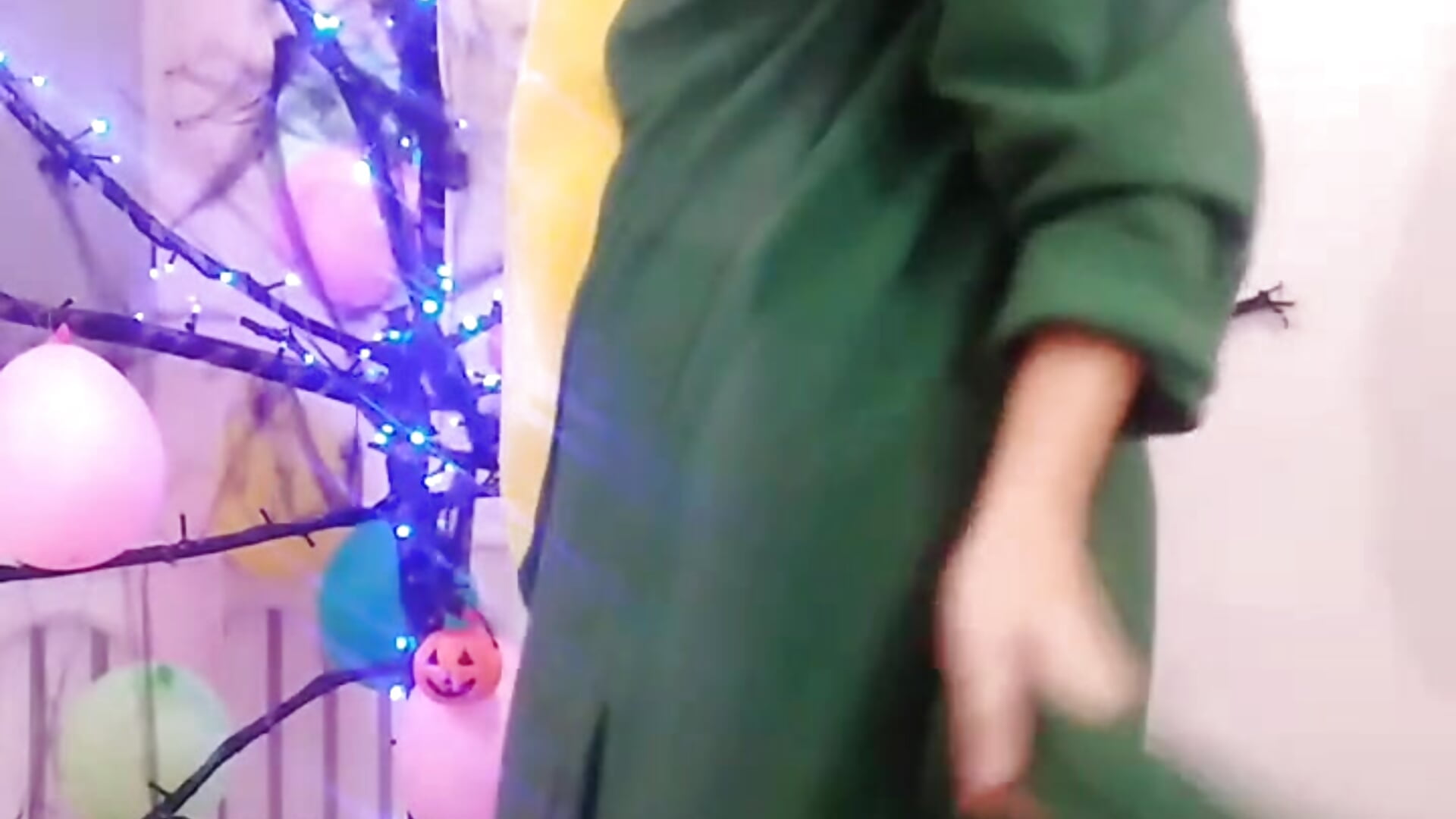 naughty dinosaur - video by AngryVip cam model
