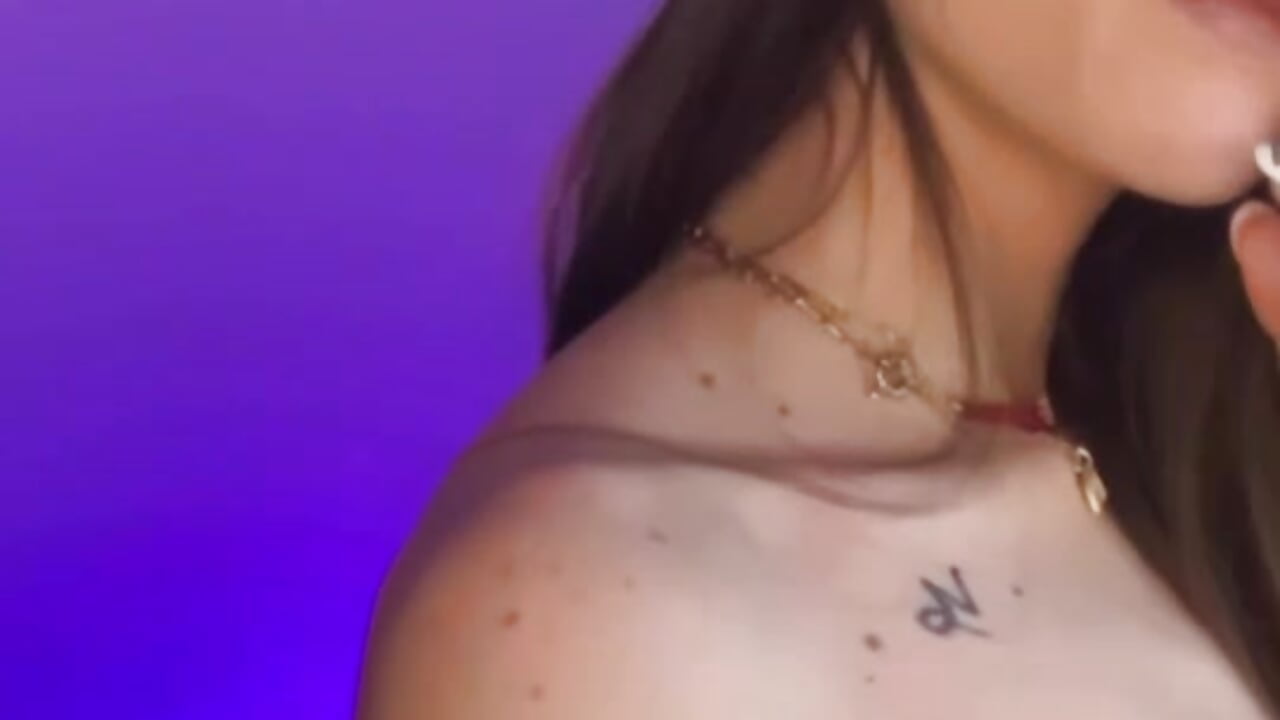 Its a Vibe x – video od webkamerové modelky IngAiden