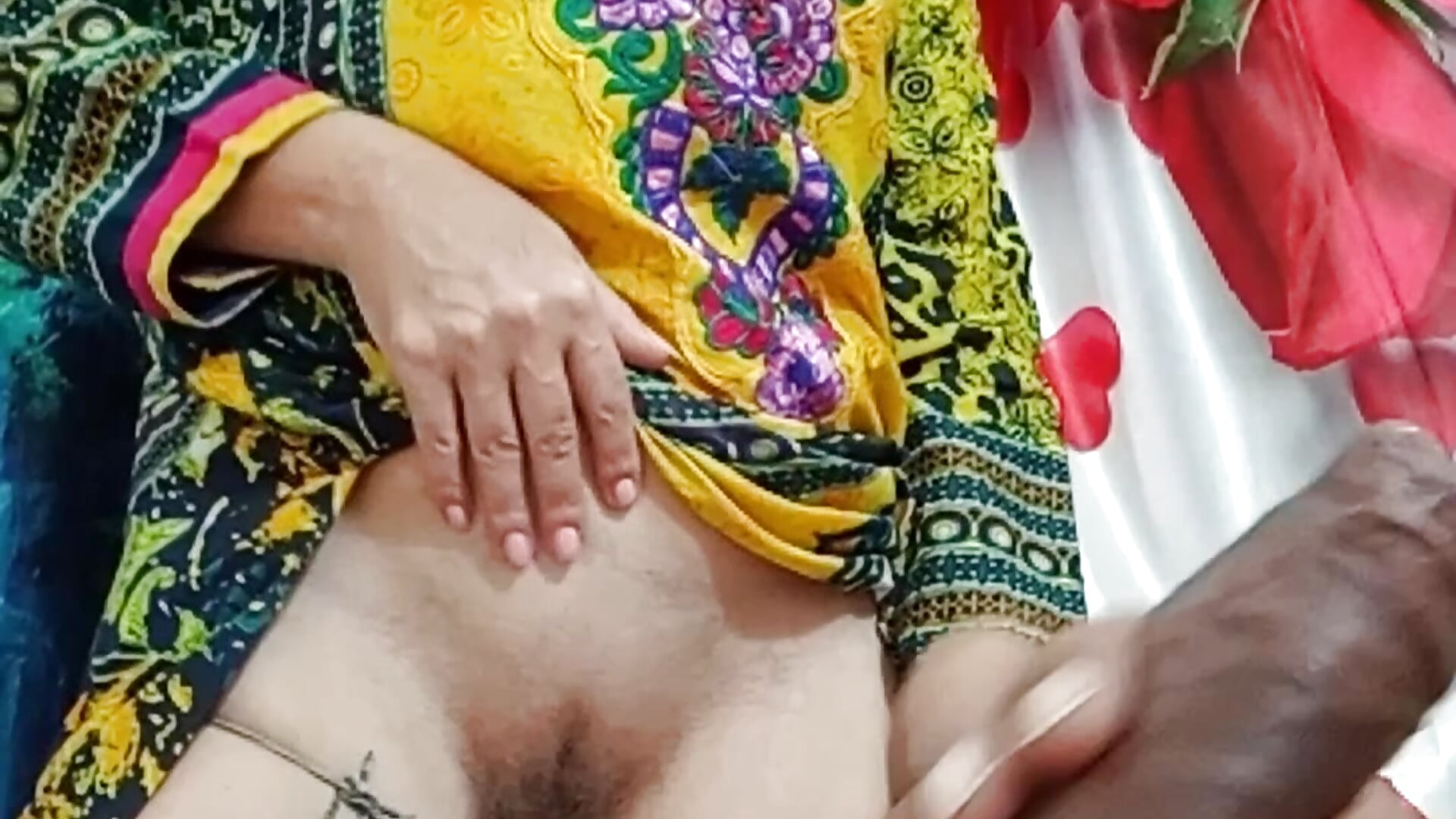 Slut Wife beauty posing while I'm masturbating