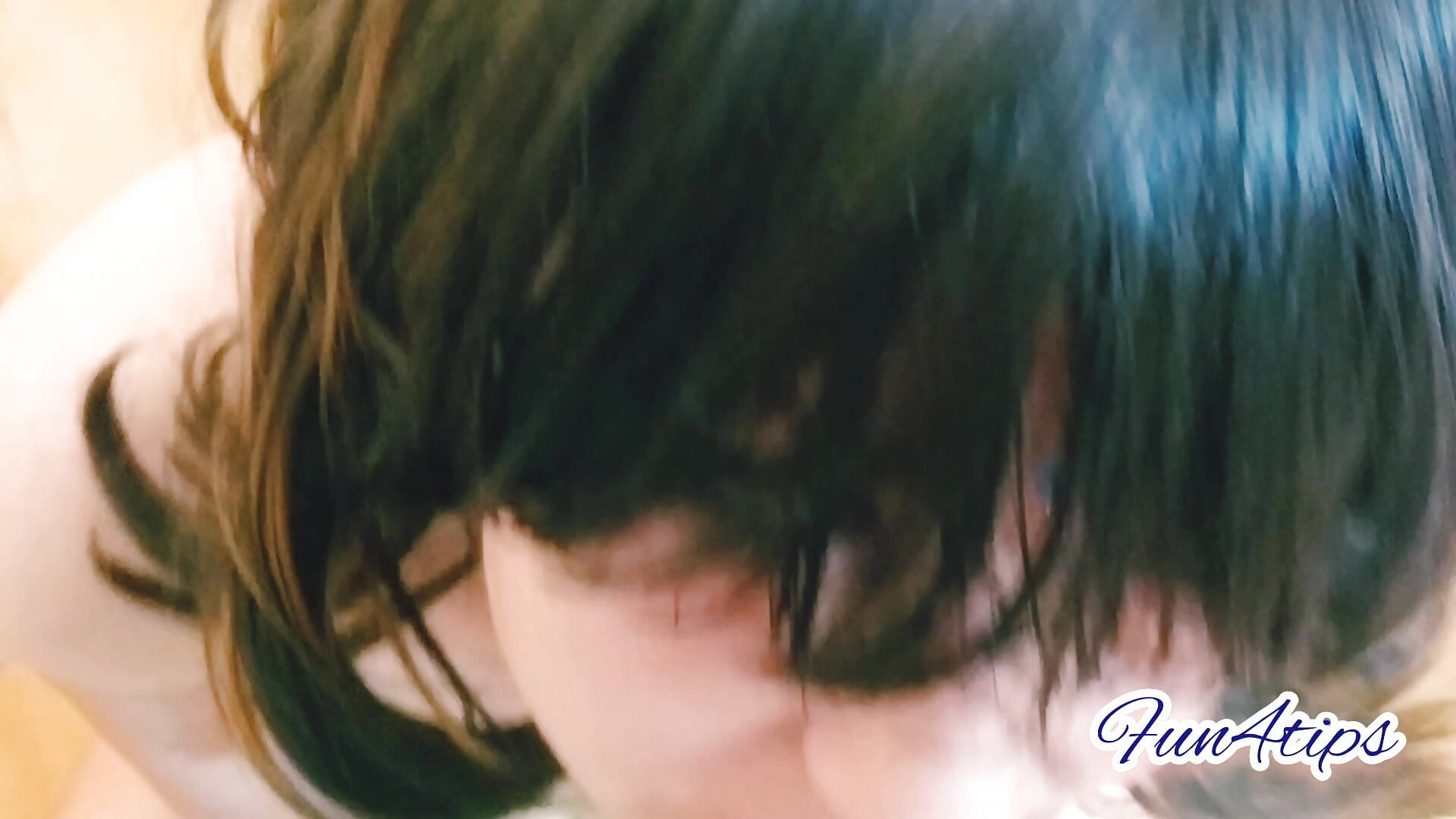 Mother sucks her stepson's bbc friend - video av FUN4TIPS cam-modell