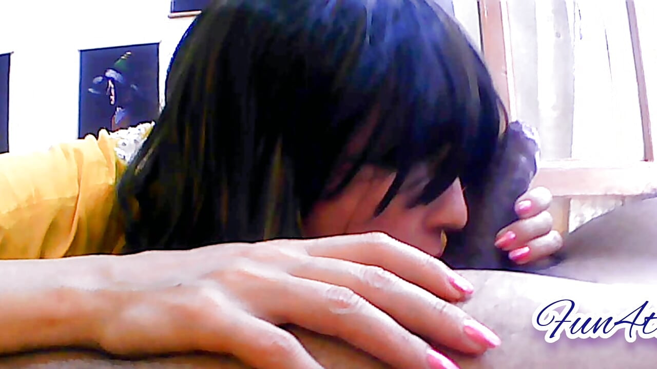 Smoking And Having Fun With BBC - video av FUN4TIPS cam-modell