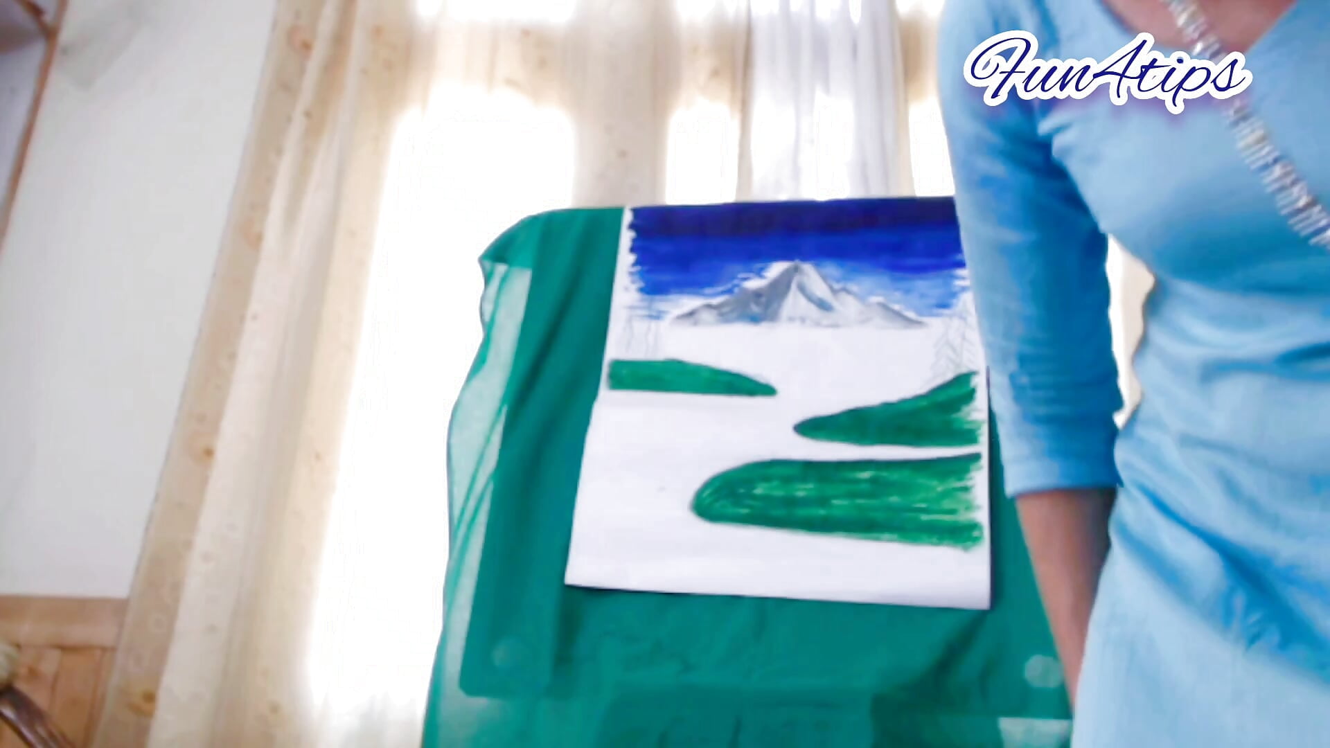 She Stop Her Work To Make His Cock Hard - video av FUN4TIPS cam-modell