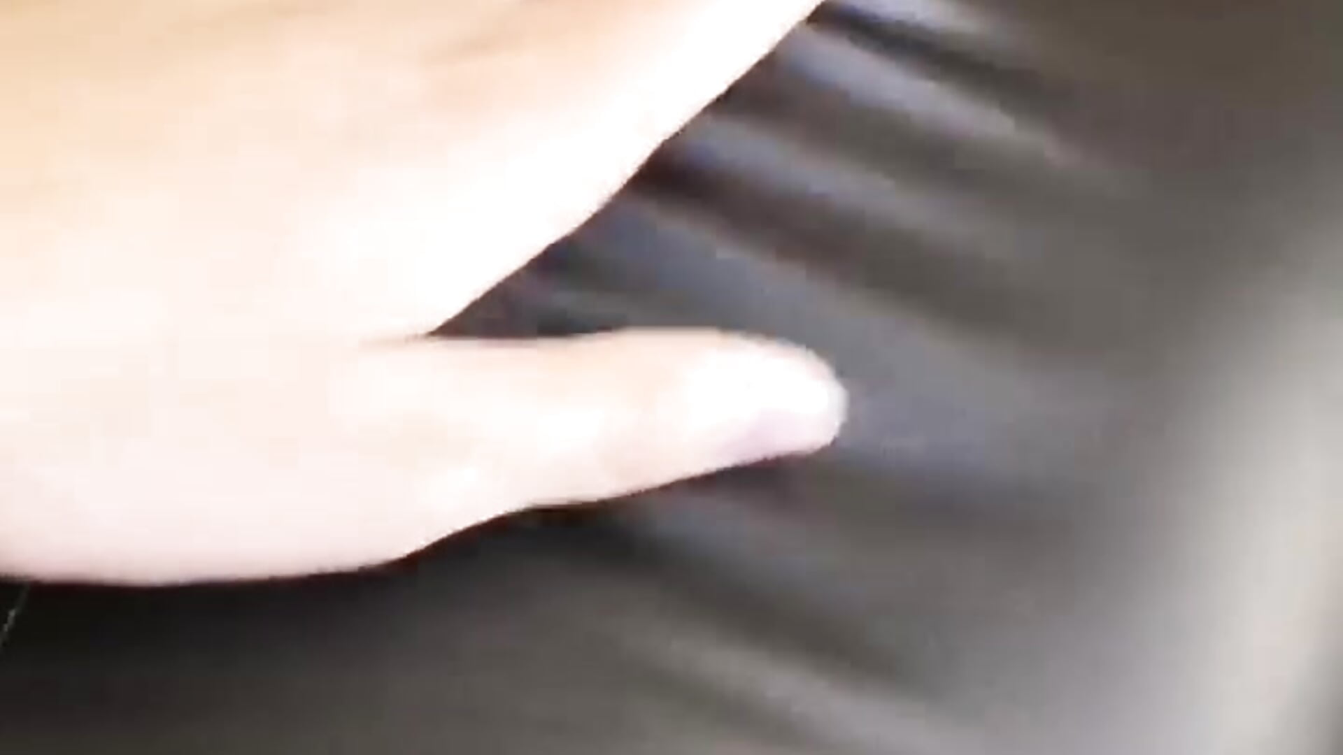 Beim Tragen in die Lederleggings gewixxt - video by Sissy_Tim cam model