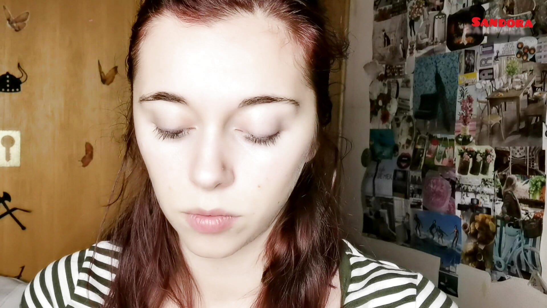 By emptying a button of its contents, we release dopamine in our brain. By pressing the right button - mylissandre 캠 모델의 동영상