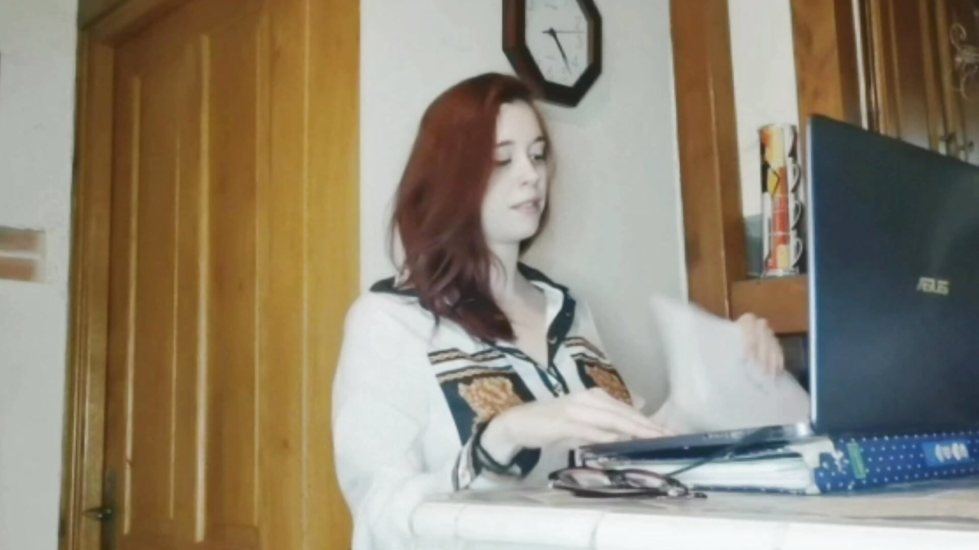 belle secrétaire sexy se tape son patron pour une promotion, beautiful sexy secretary fucks her boss - mylissandre 캠 모델의 동영상