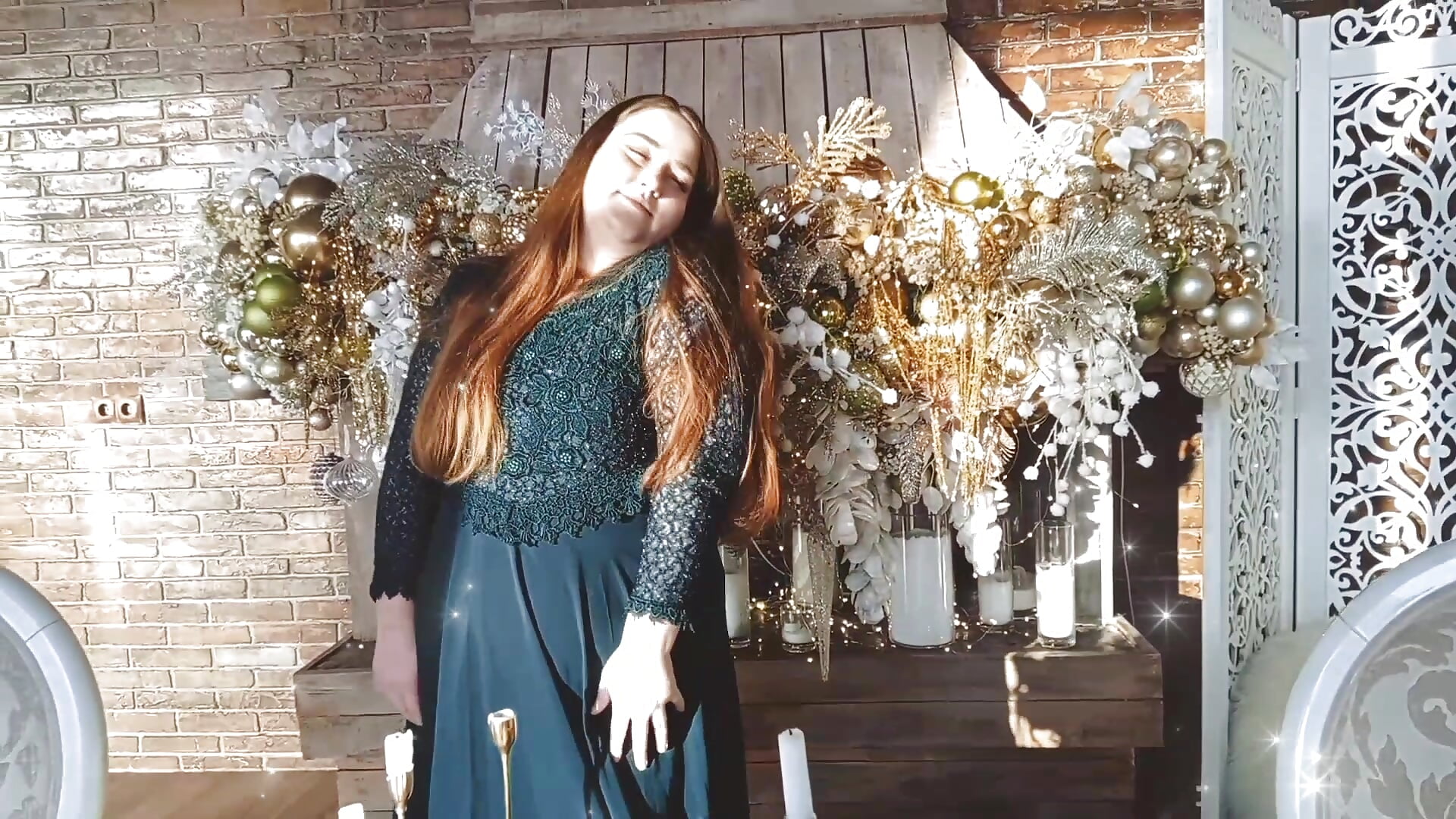 cute christmas corner - video by XX_Daniella_XX cam model