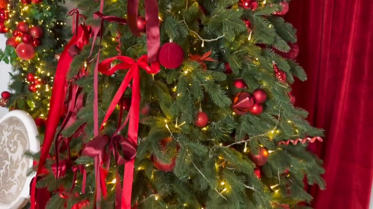 Mrs, Santa - video by XX_Daniella_XX cam model