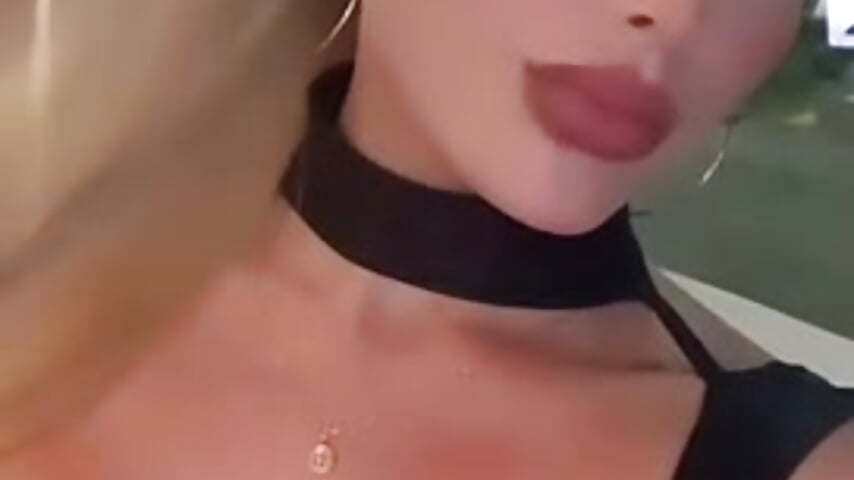 trim,80AF482C-CA55-42BA-ABF4-E3AE11452439 - vidéo du modèle de showcams Lizz_Tayler