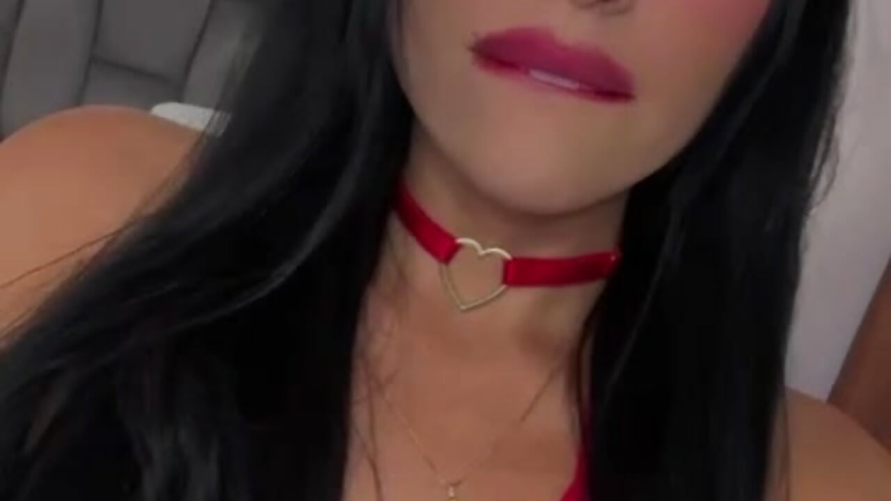 Come and your sexy nurse arrives - vidéo du modèle de showcams Lizz_Tayler