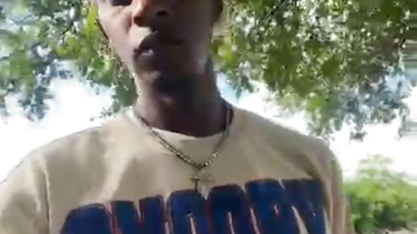 Quick walk - video by MrBon3z_90 cam model