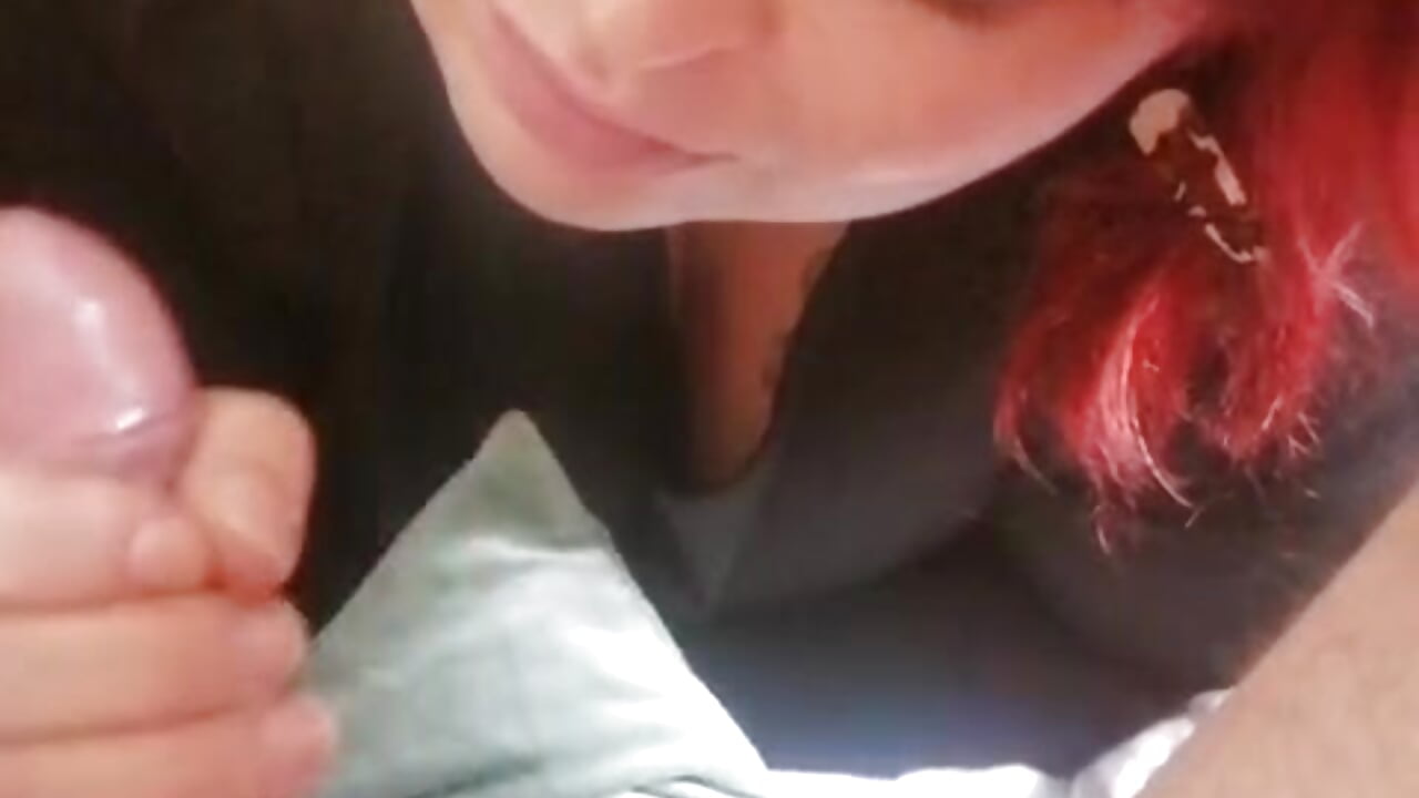 Blowjob (ihanaa imemistä) - відео від вебкаммоделі Brutalcouple8889