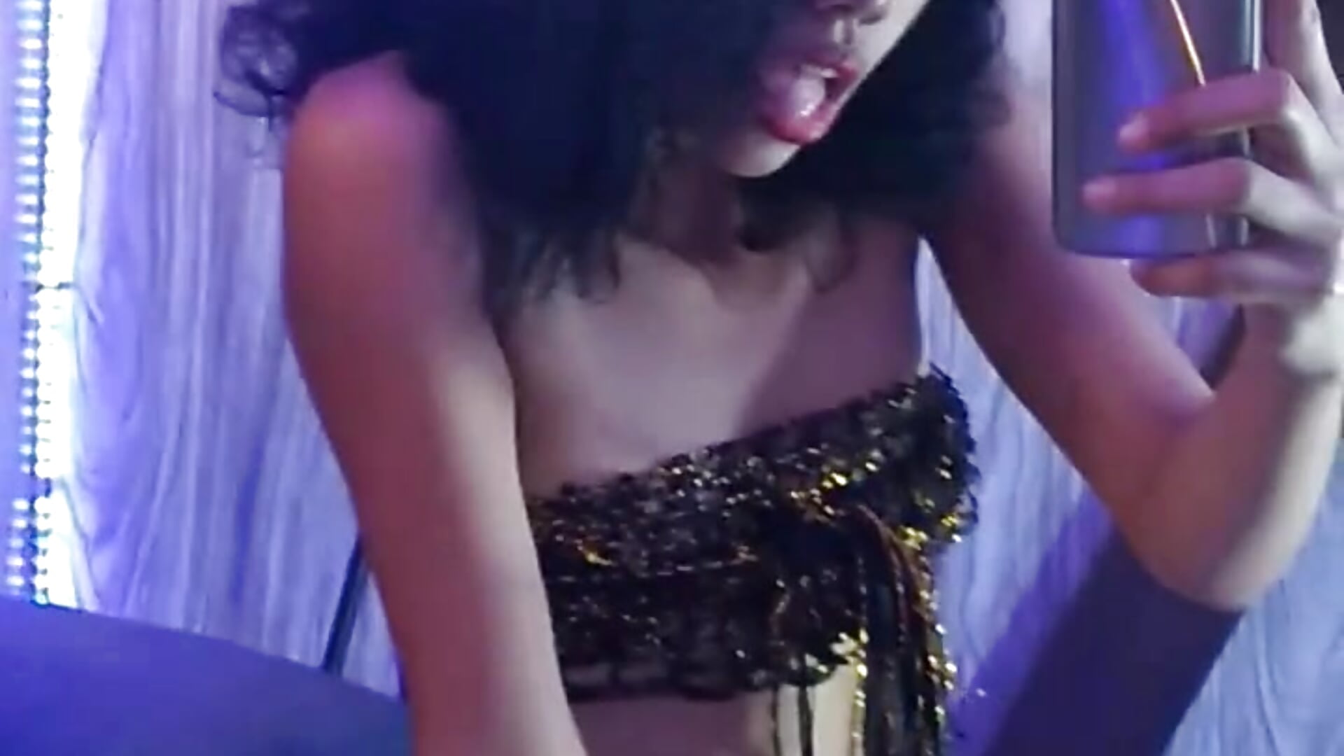 SEXY GIRL