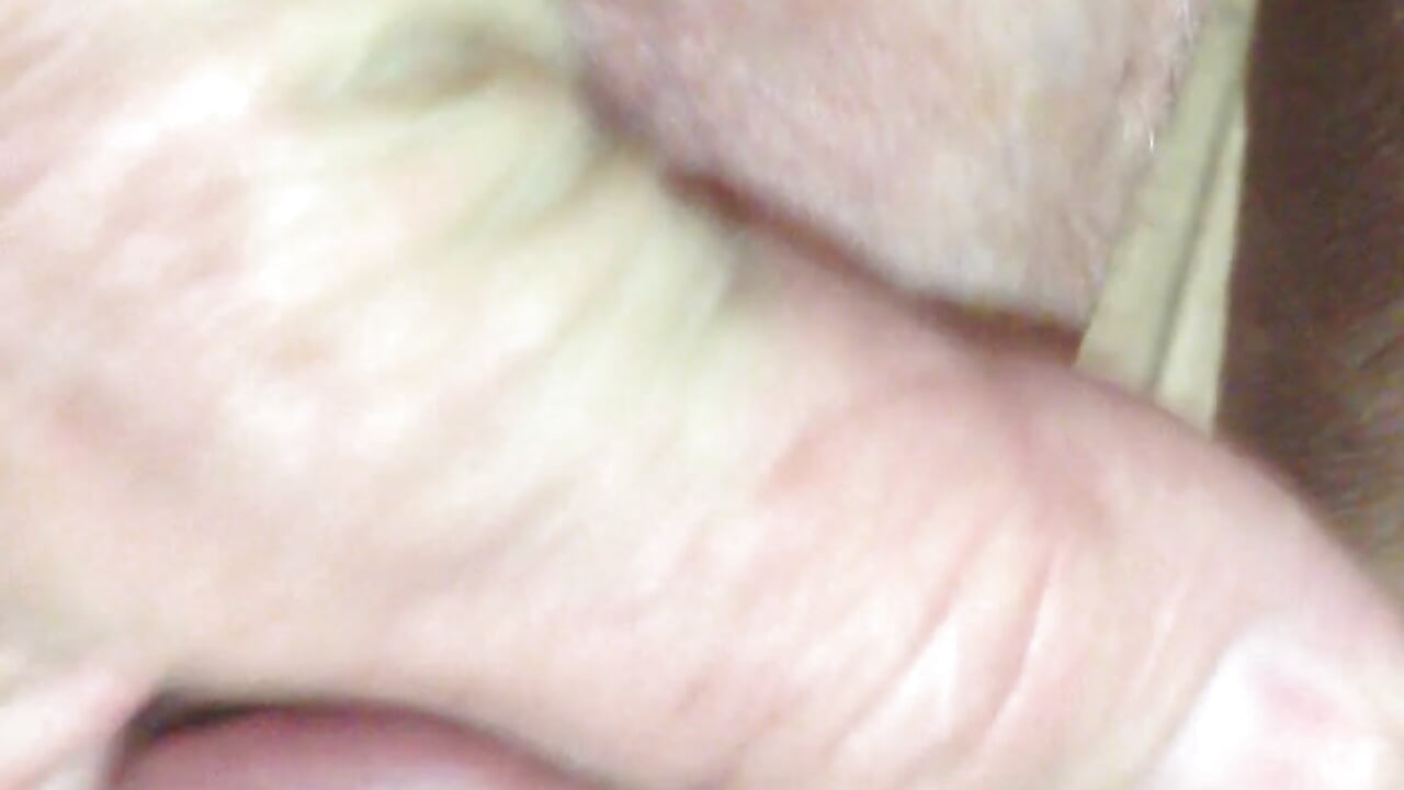 Python For Your Mouth – video modela na kameri rockpoint69