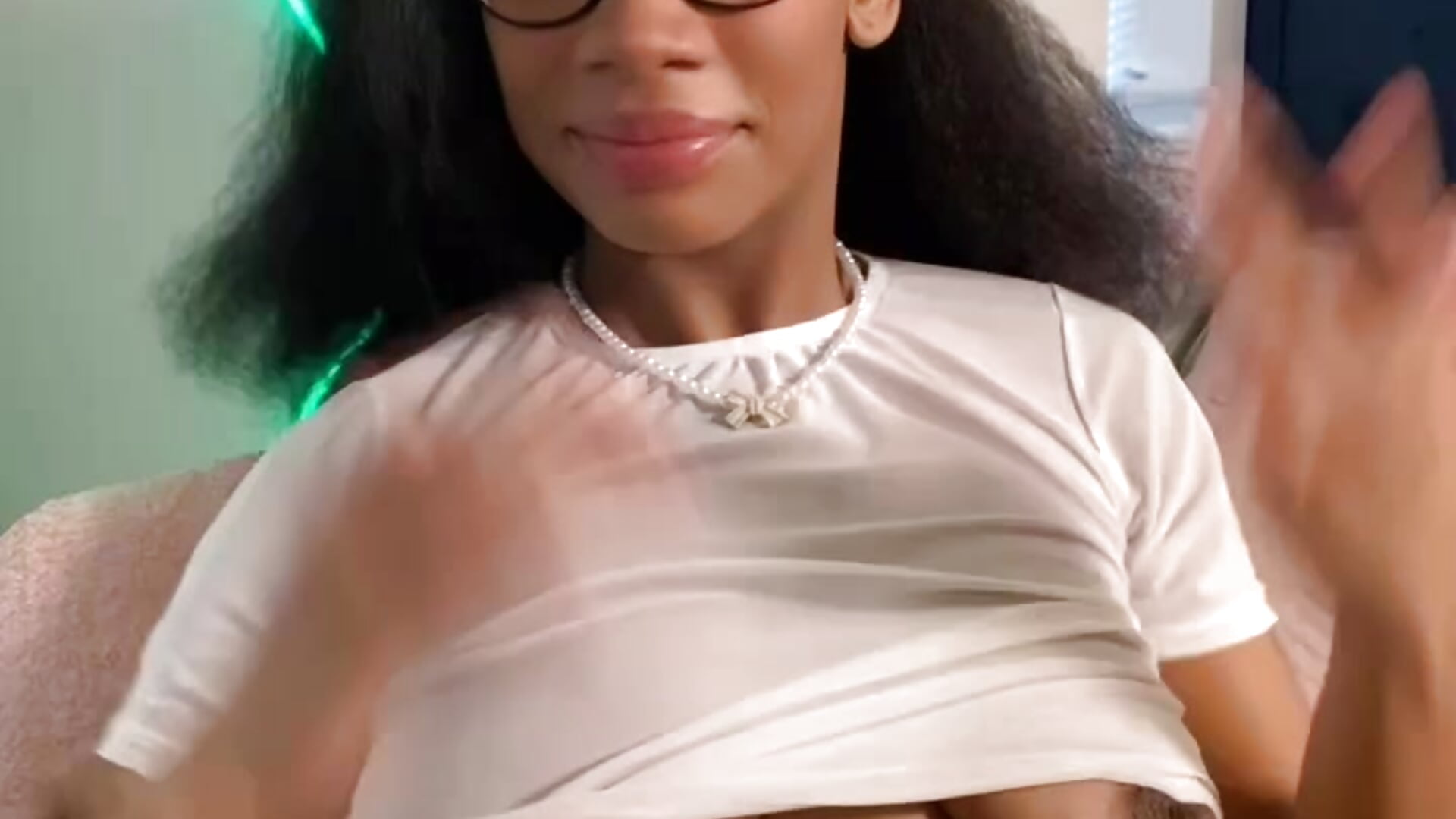 Nockia - video oleh model kamera EatSweetMolly