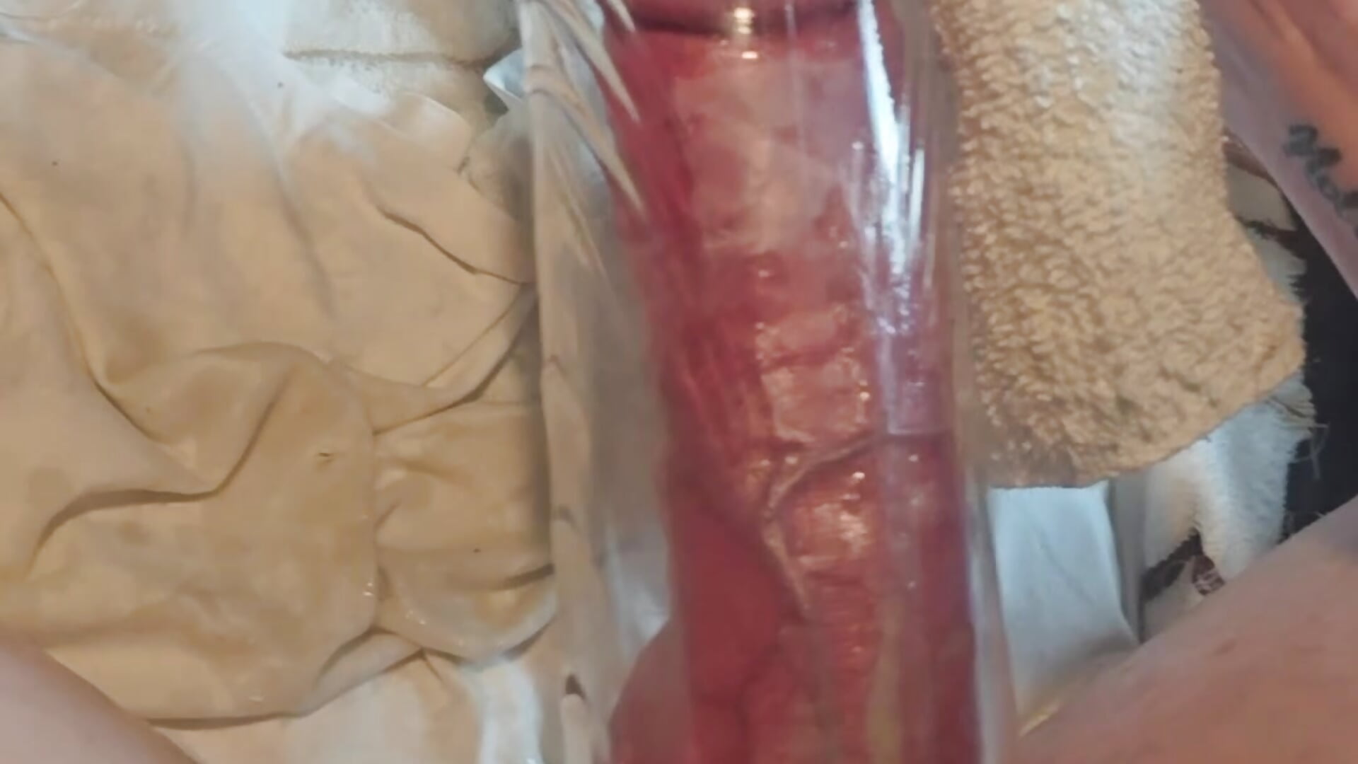 PREVIEW watch as I completely fill up the pump's chamber - video American_Dad kameramallilta