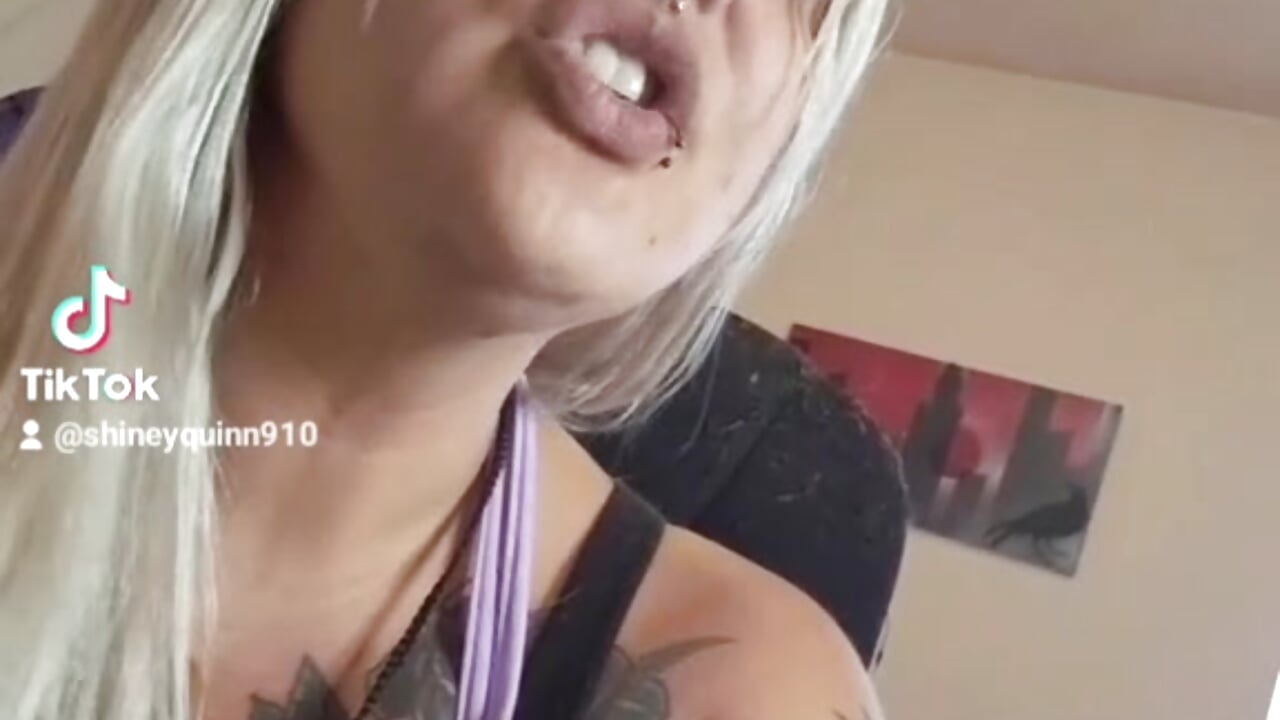 88760d3b6f650e8fb8bbd85a489667b0 - video by ShineyQuinn cam model