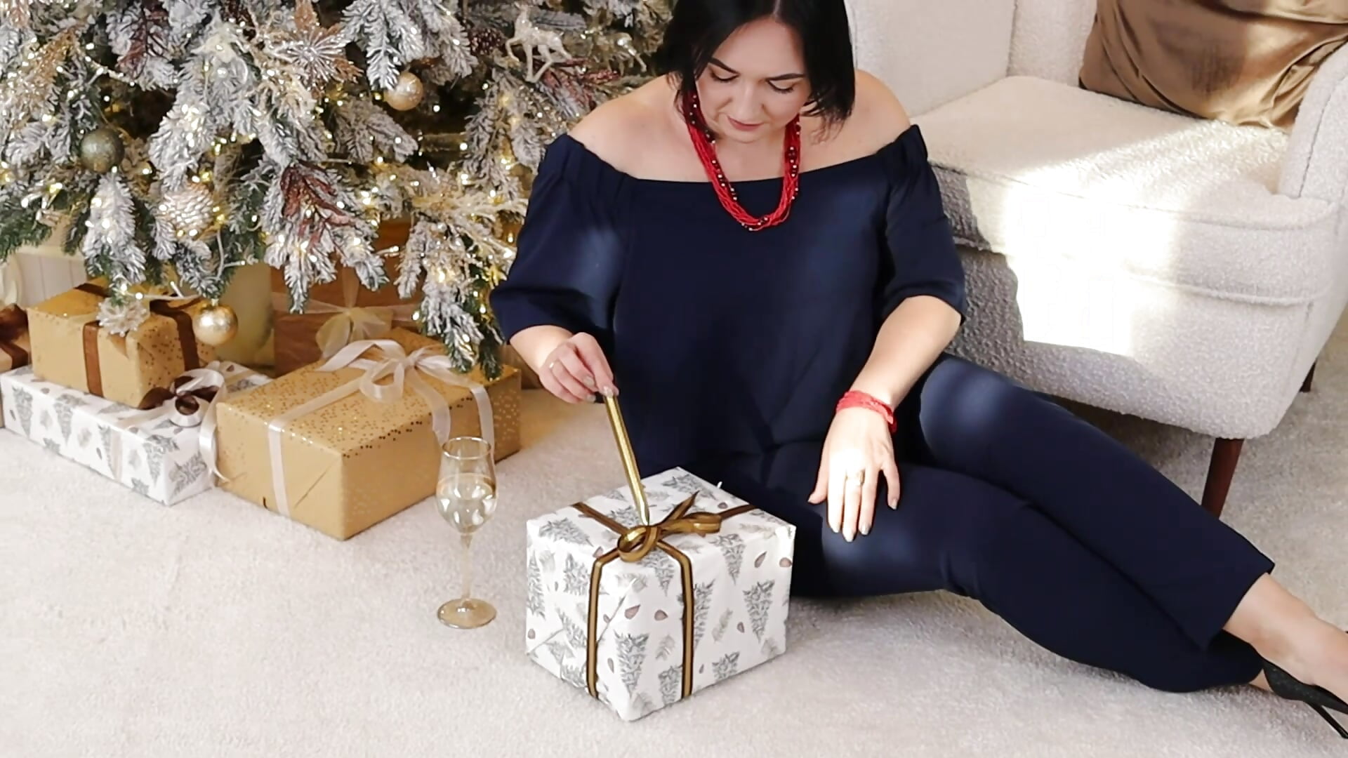 my present - video by _IvannaRich_ cam model