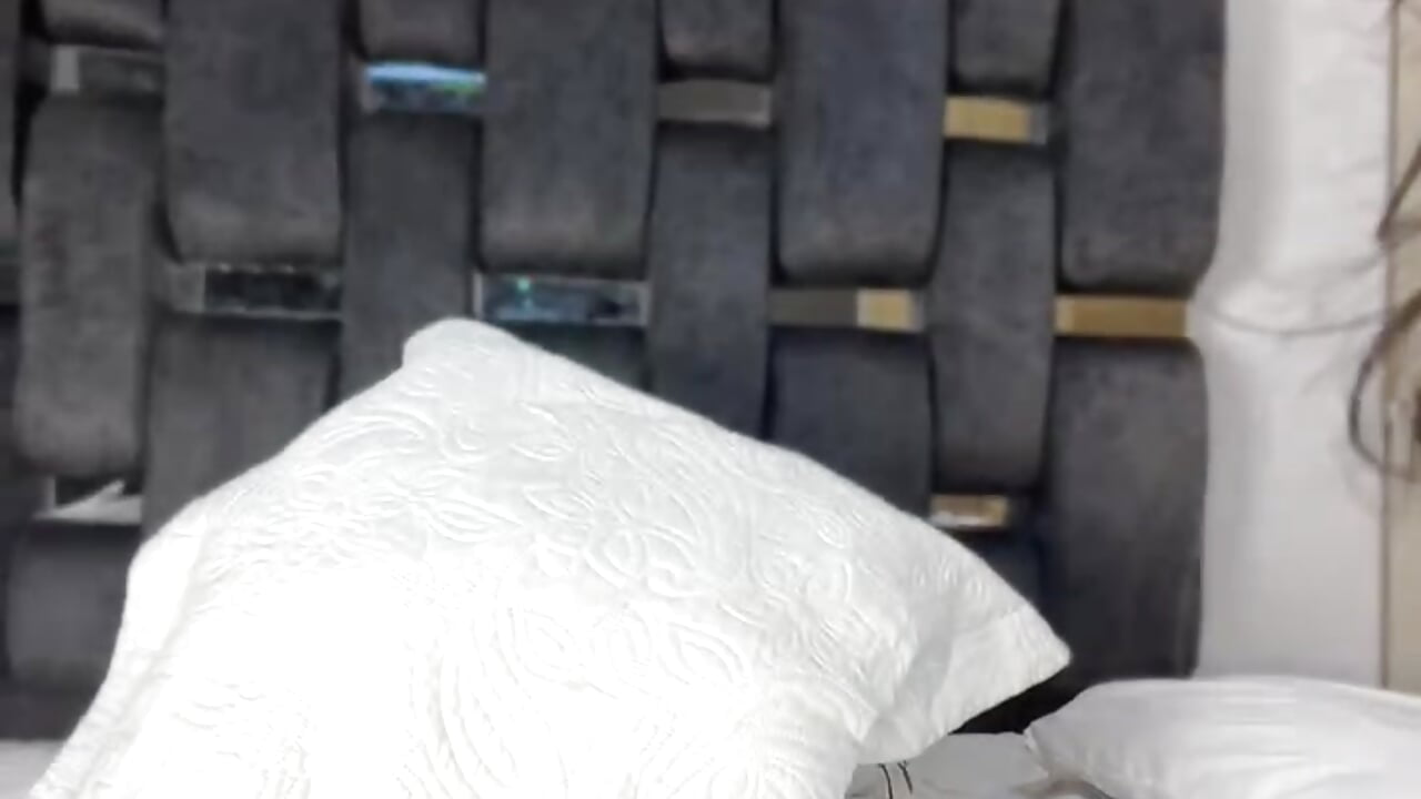 FUCKING +  SUCKING A LOLLIPOP IN MY PUSSY 🍭🍭🔥🔥