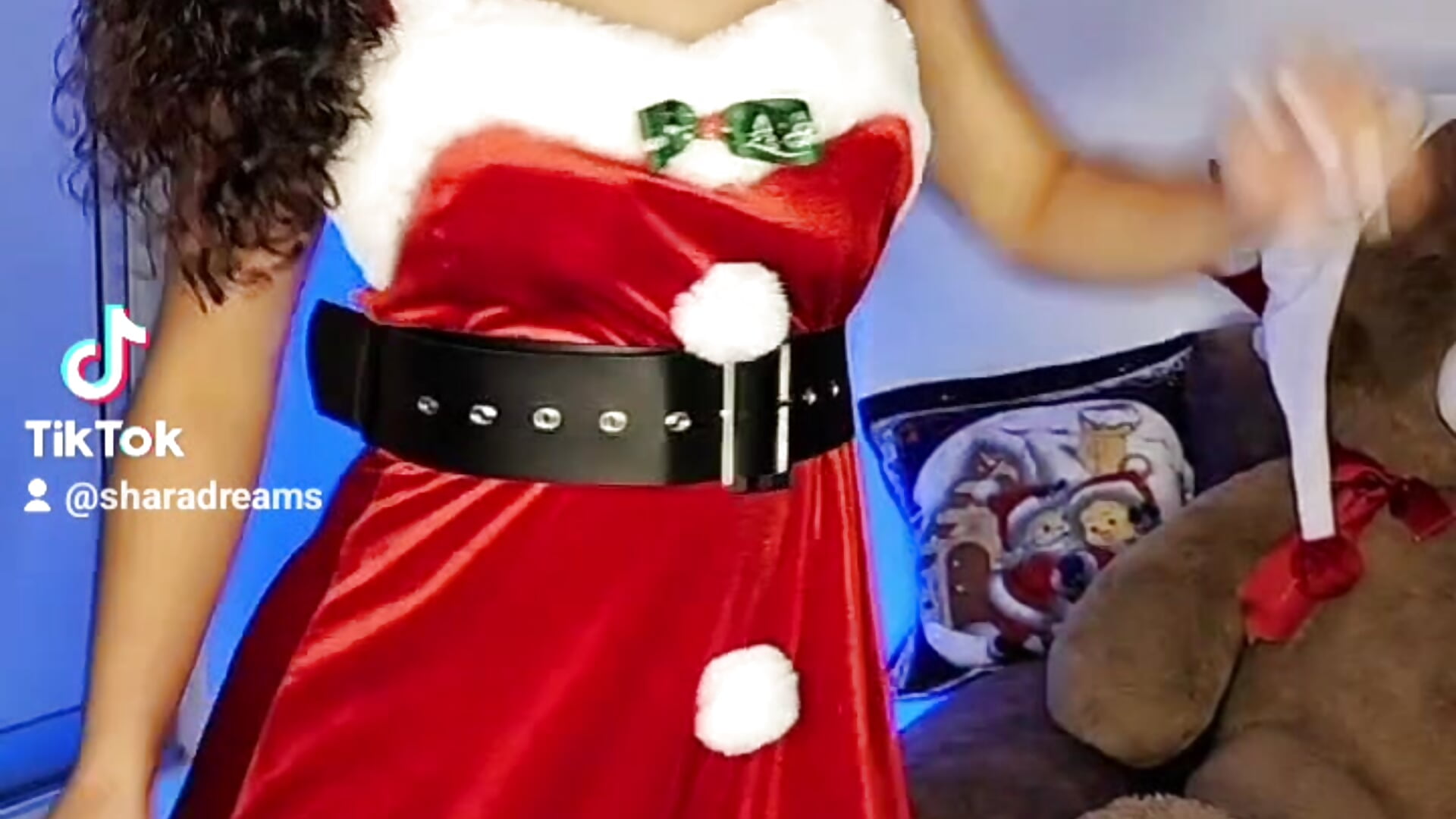 Happy Holidays #TeamShara ♥️ - video by Shara_dreams cam model