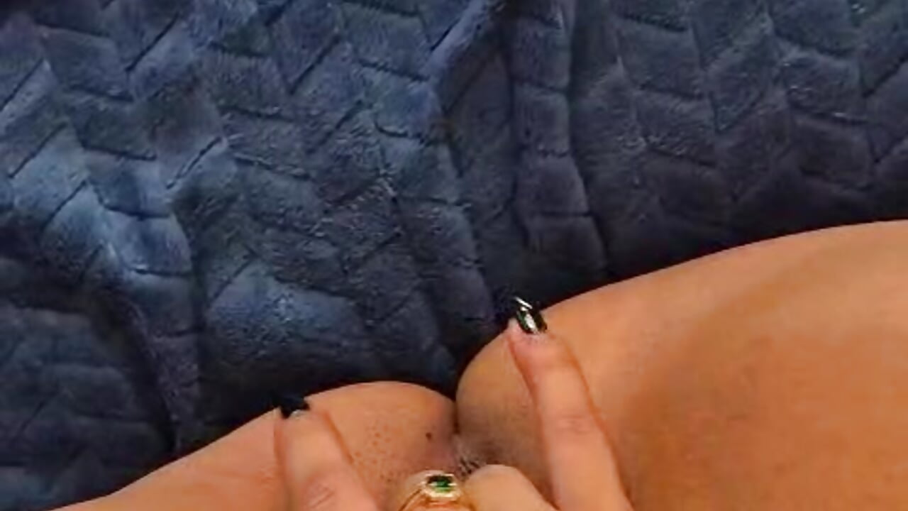 blowjob ans play pussy