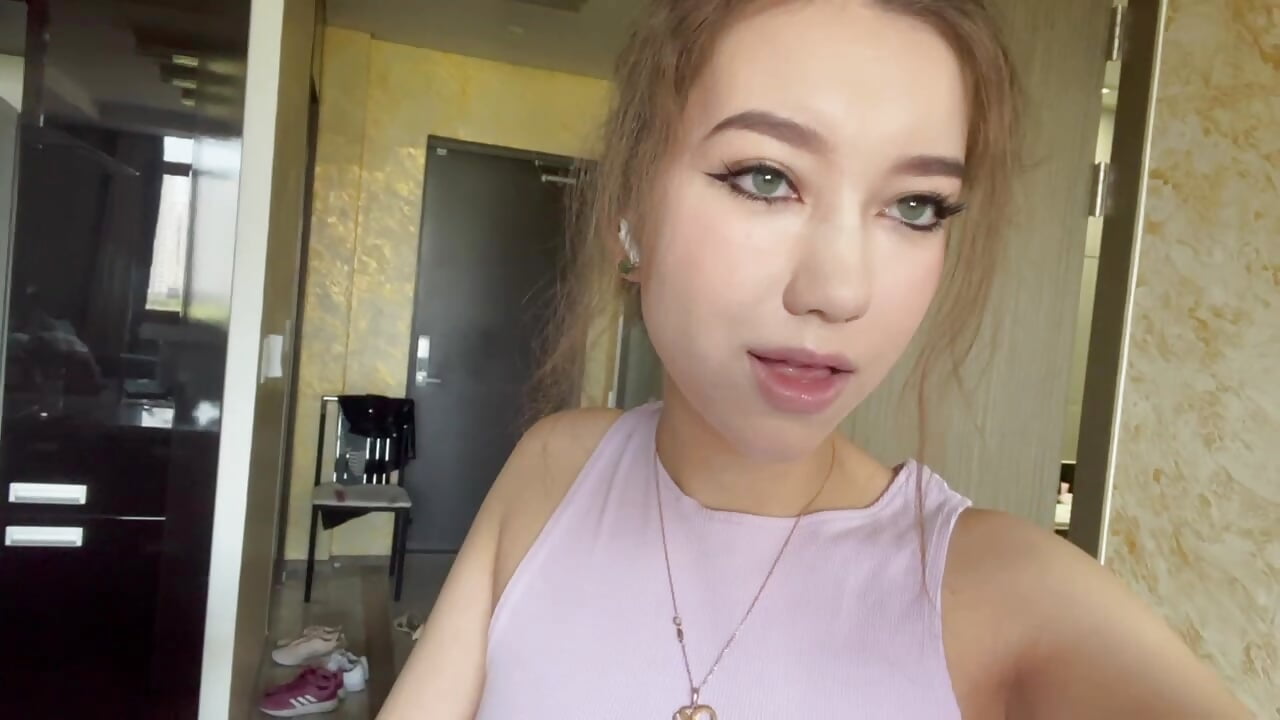 pink - video by Musae cam model