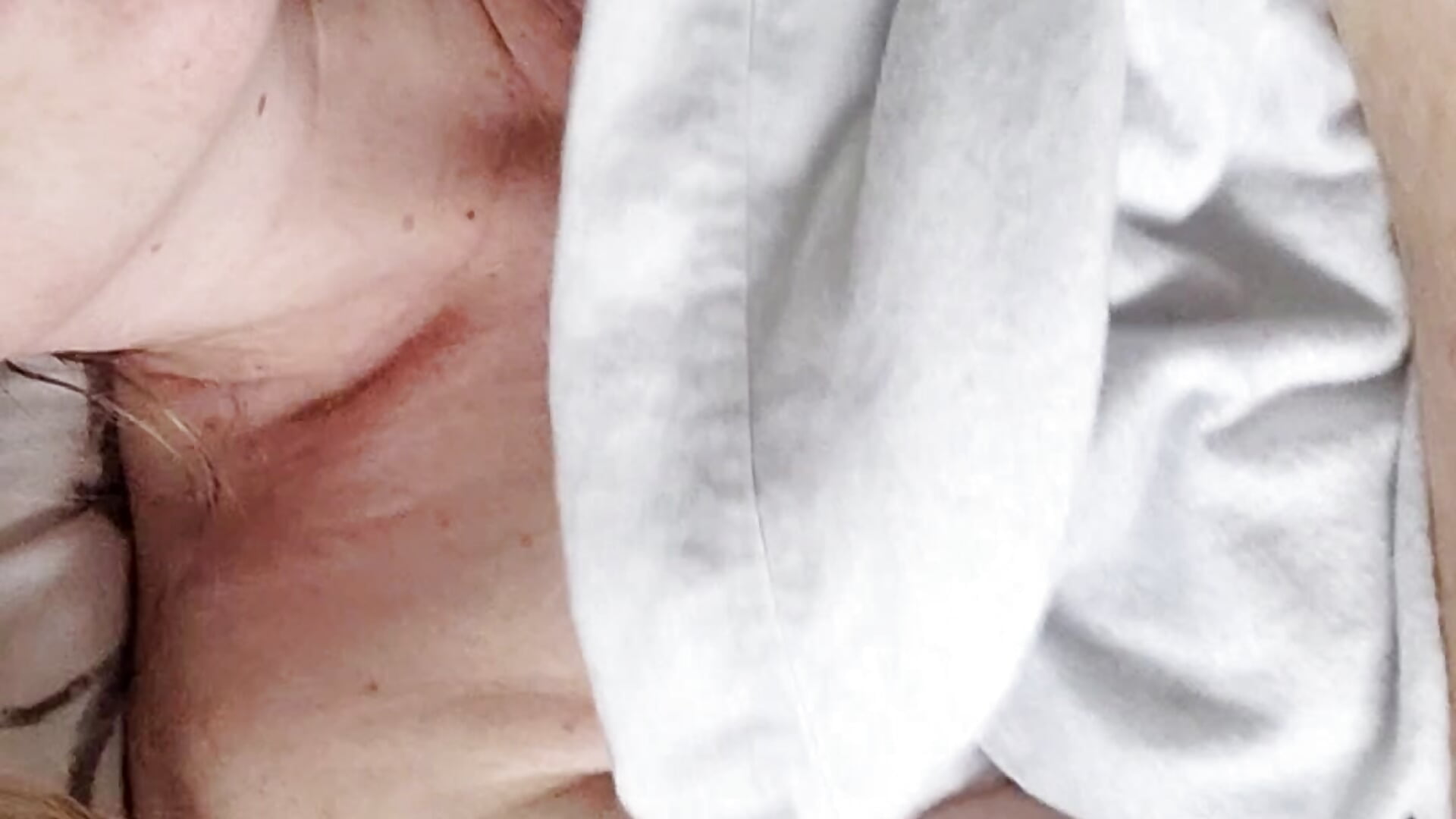 Good morning friends! - vidéo du modèle de showcams LiquidLeonie