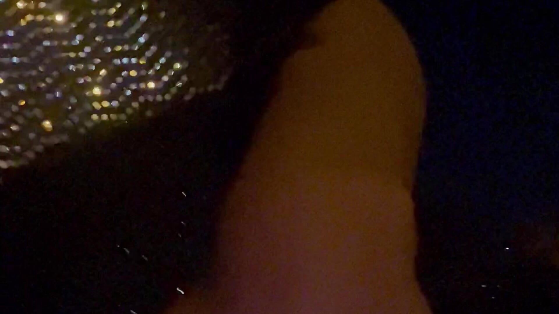 Hot in the street - vídeo de la modelo de cam sexi_noemi