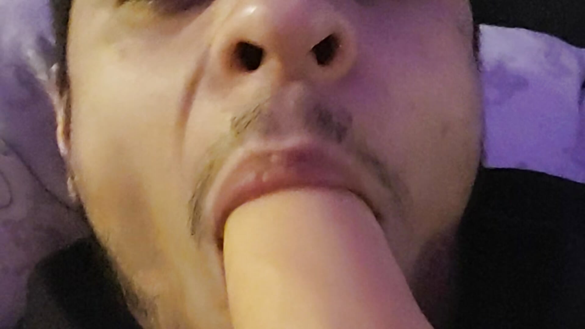 Thick white cock suck - video by bigdickandfeet69 cam model