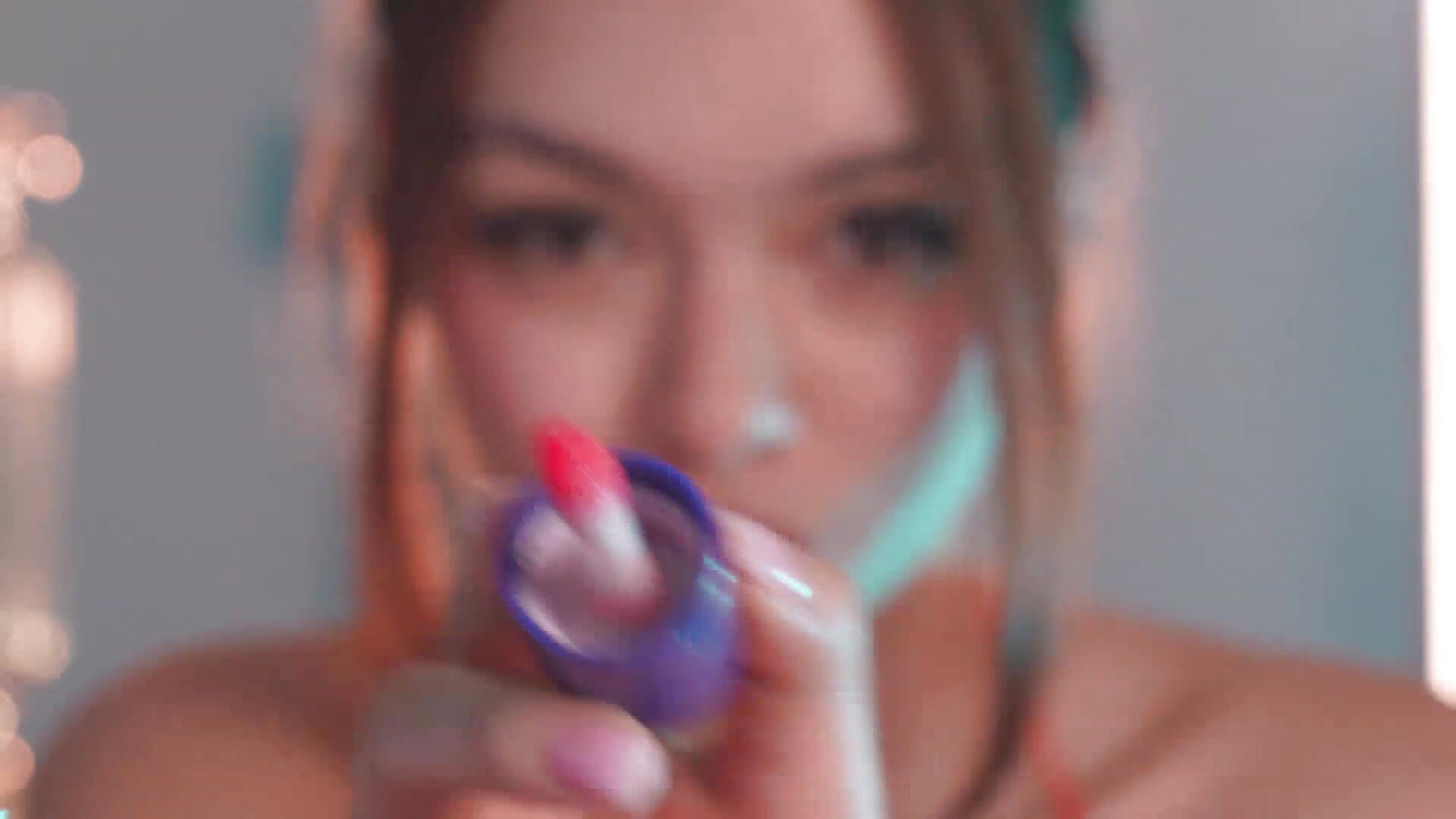 Close up Pretty Face - video by NaomiSainz cam model