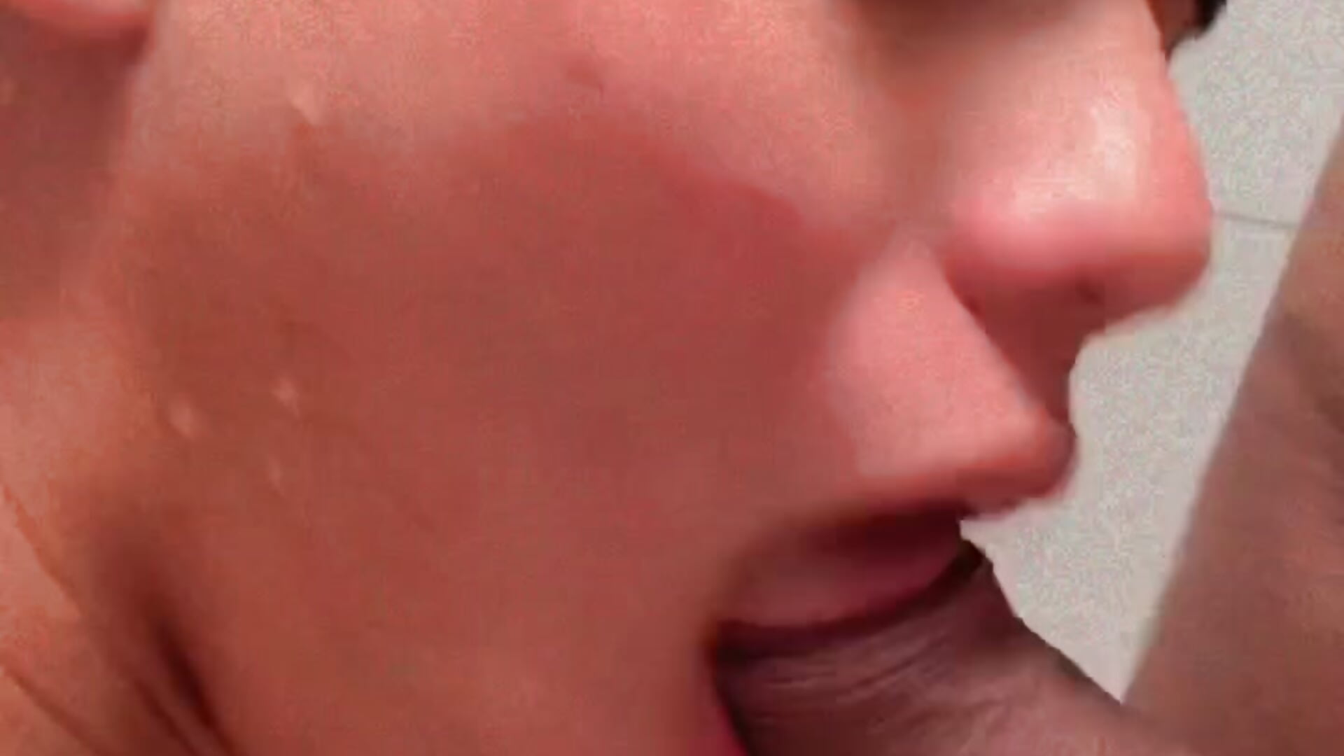 sucking the big cock - video by tomdrew69 cam model