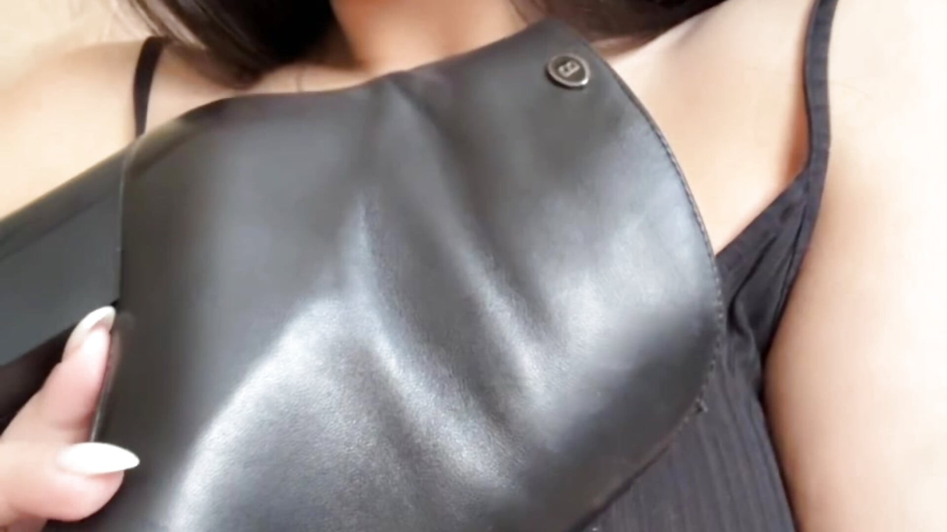 VIDEO WITH BOOTS... You know what I mean 😈💦 - video by Niki_li cam model