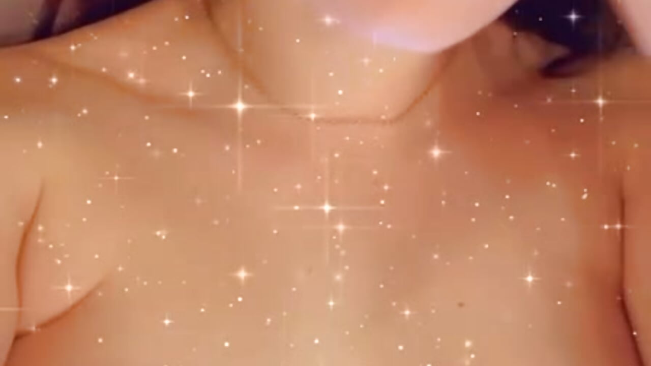 ❤️❤️❤️ - video by Niki_li cam model