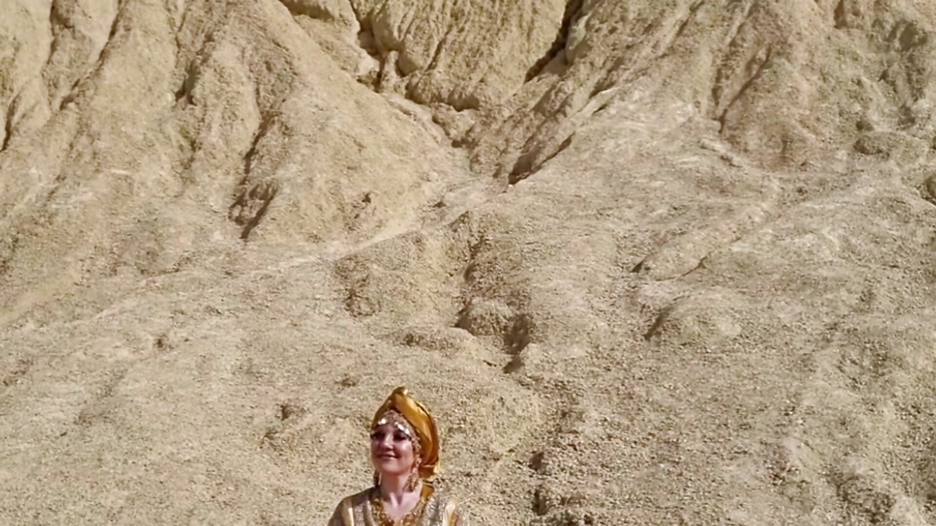 my honey, I miss you! be my ❤️Love❤️ tomorrow and the day after tomorrow, and every day!:* - vídeo de la modelo de cam anna_bones