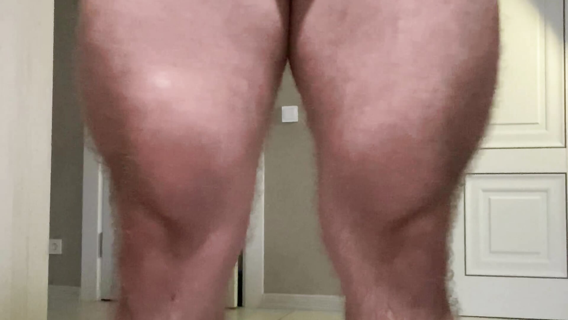 shaking huge quads