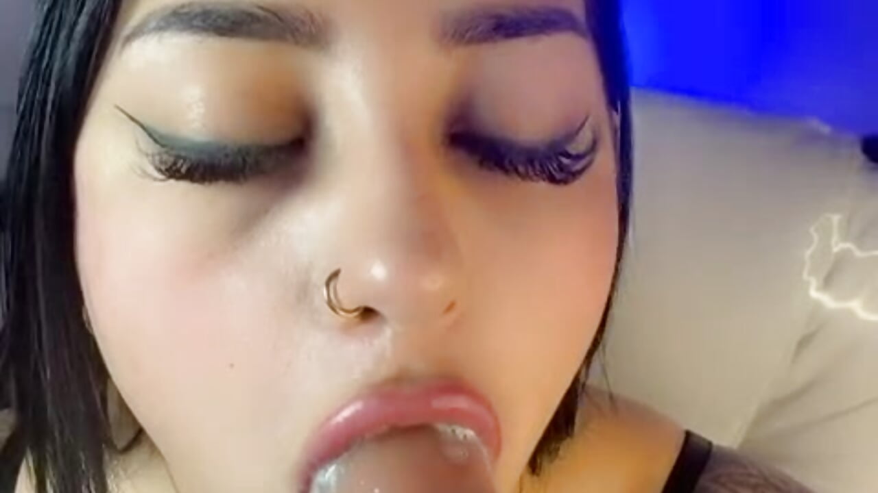 Make me yours darling ❤️🥵 - vídeo de sofiaa_riot modelo de câmara