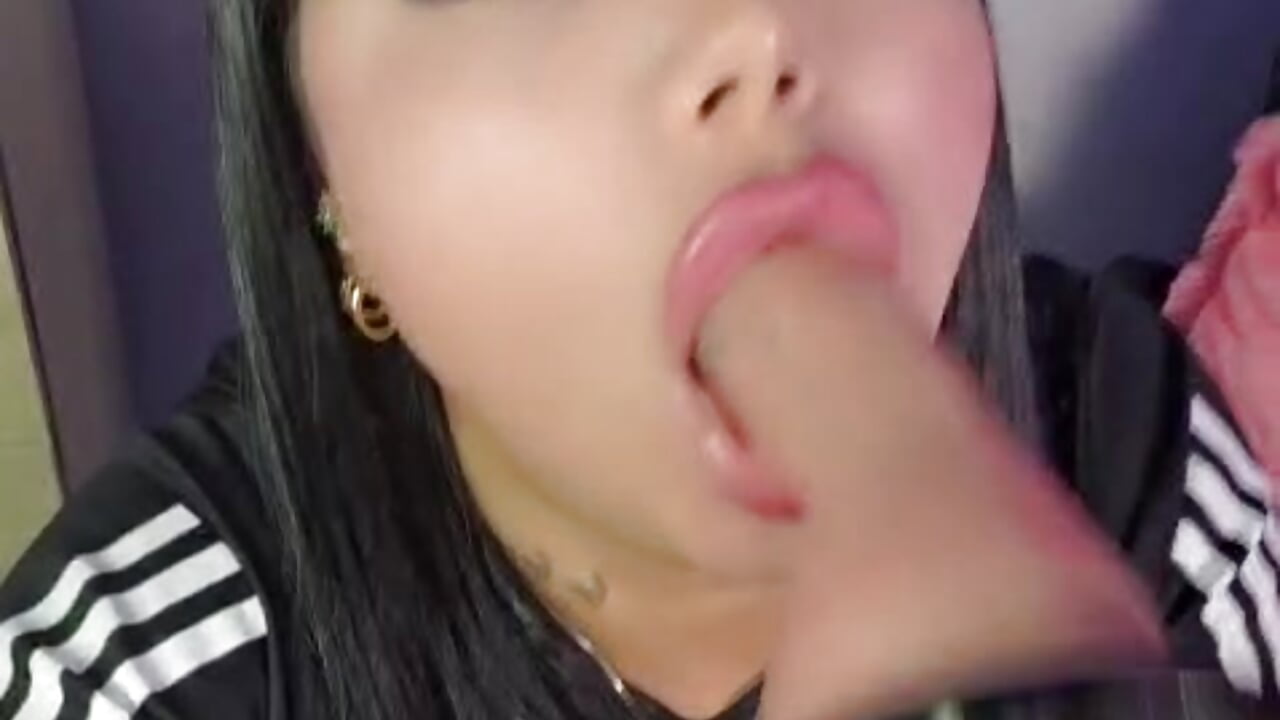 hit my throat with your dick - video av sofiaa_riot cam model