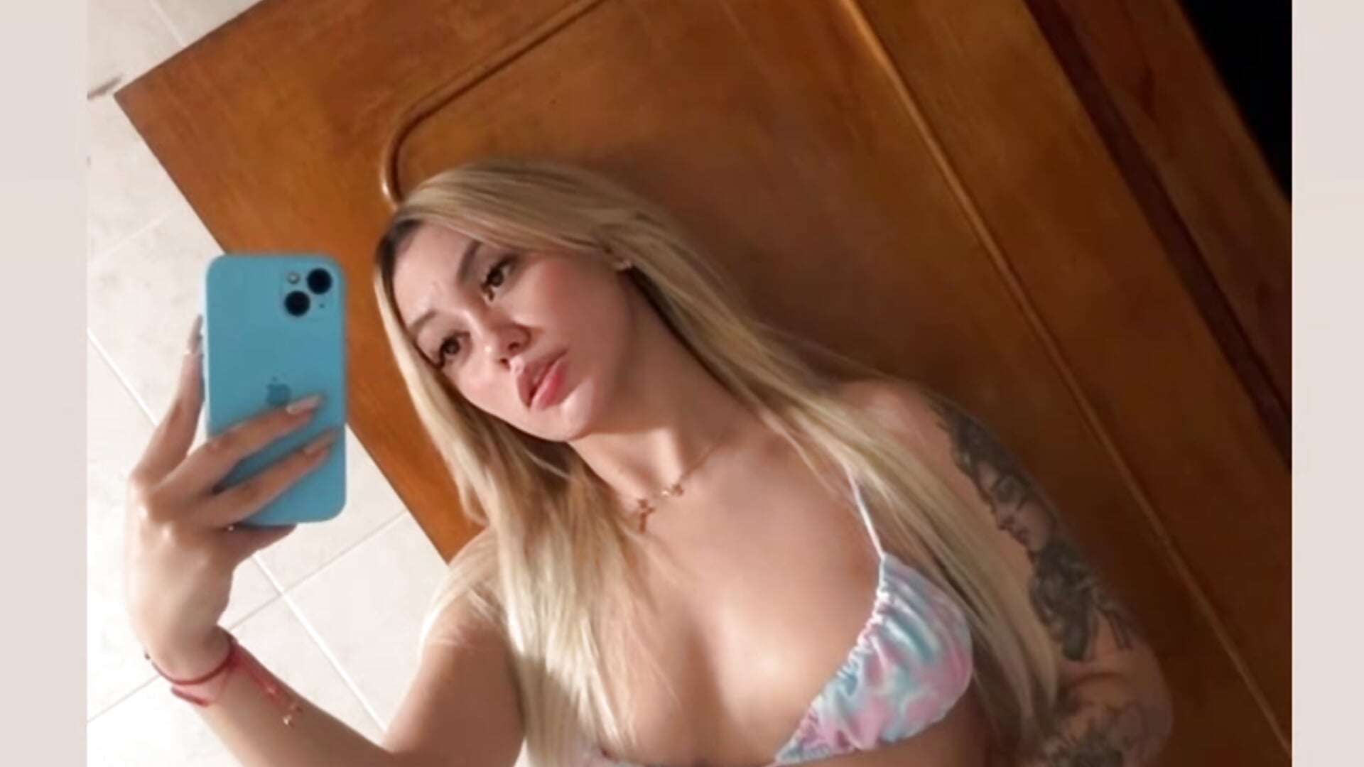 trim,76FE7813-2065-4D79-A79F-A4845F00CF34 - video by SussiVega cam model