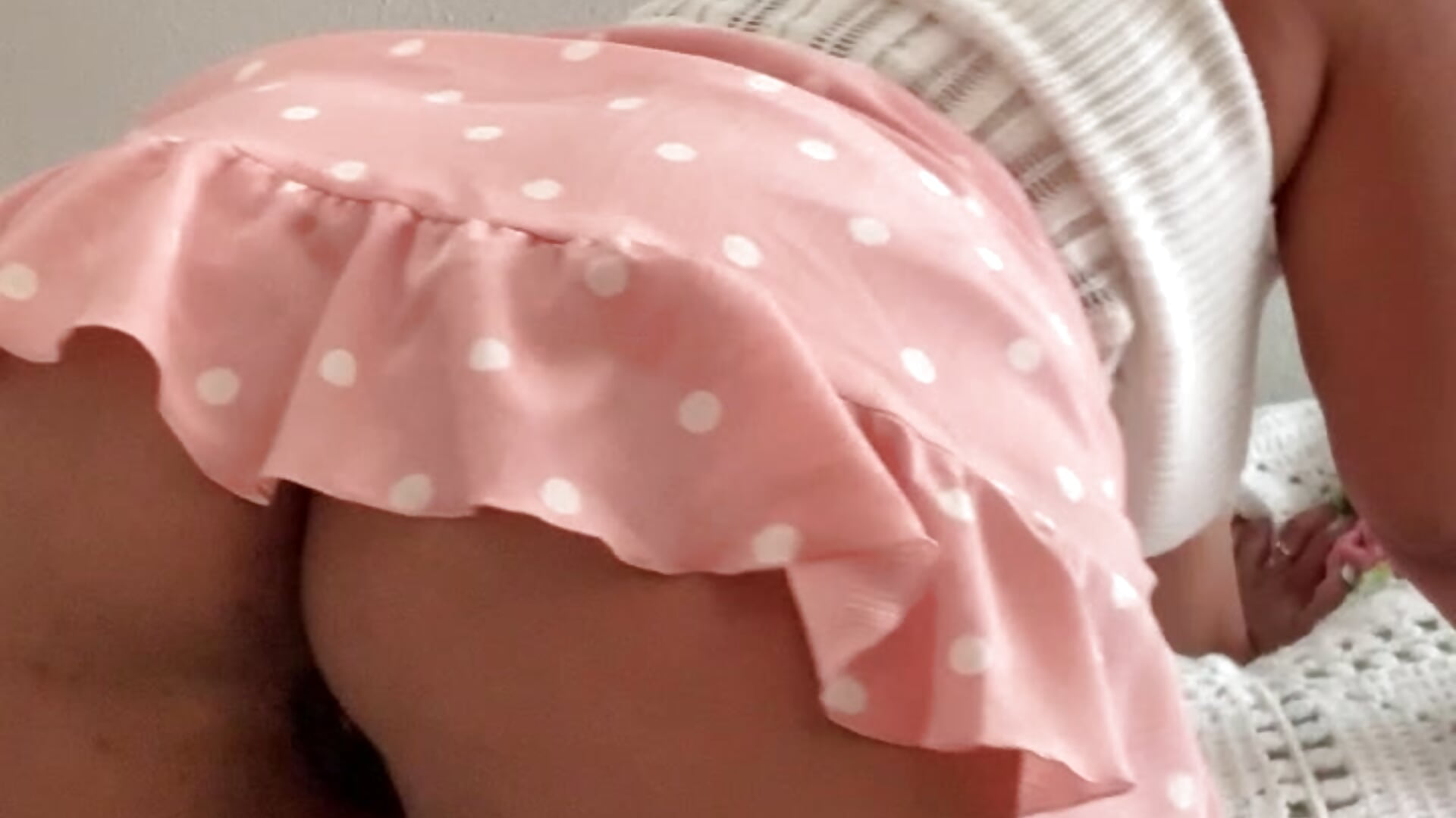 Long day at work? Let me help you relax.– dreamyriri kameramodell videója