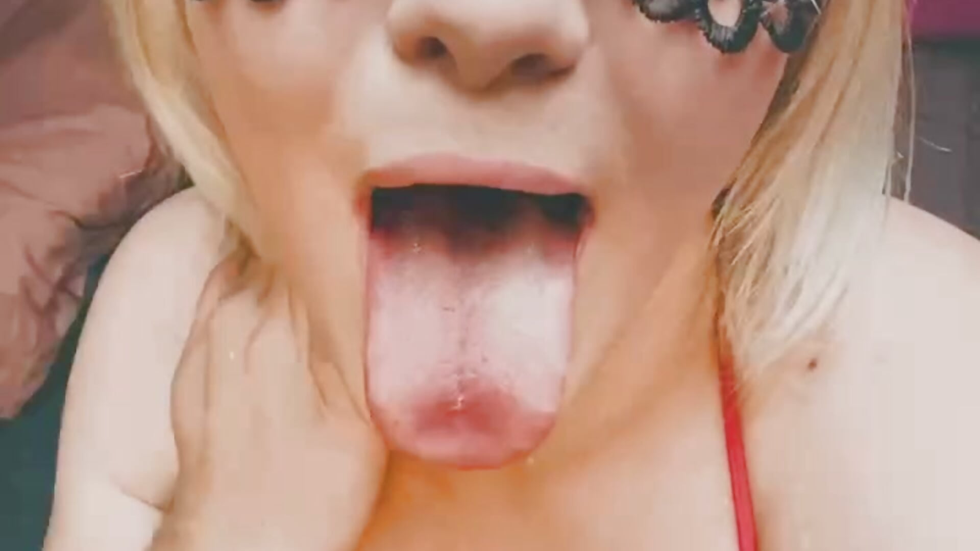 Bikini Cutie - video by Maskedkittenxoxo cam model
