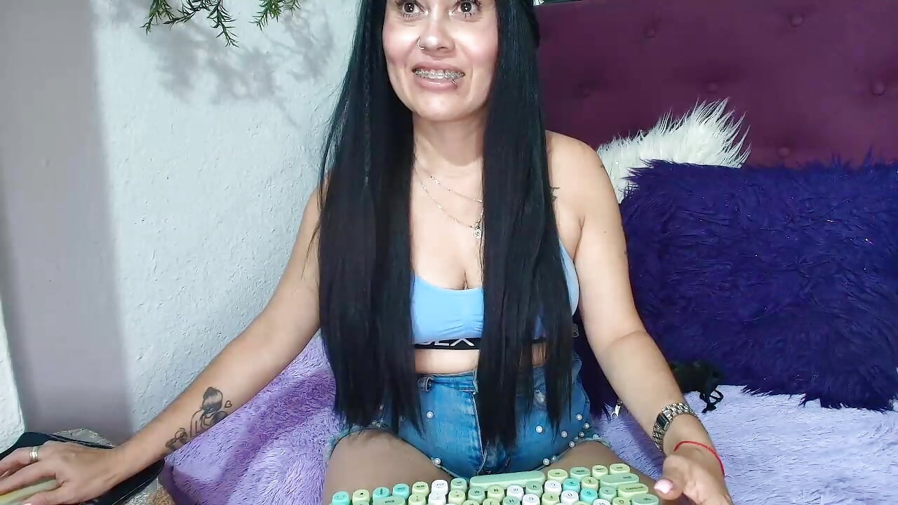 Look at me closely… because what I want with you isn't said, it's done - video by Tania_mature cam model