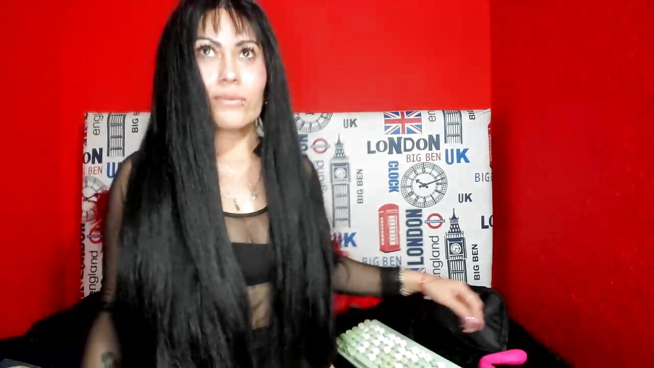 A sensual, seductive, and totally natural taste... Discover the fire that awaits you in my living ro - video by Tania_mature cam model