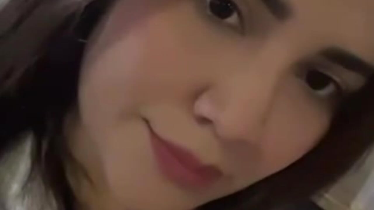 Violeta 🌺 - video by Kareena_chopra cam model