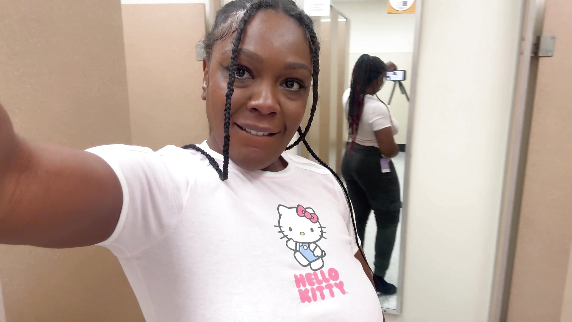 Changing my Clothes Outside of the Dressing Room - video av TilaTotti cam-modell